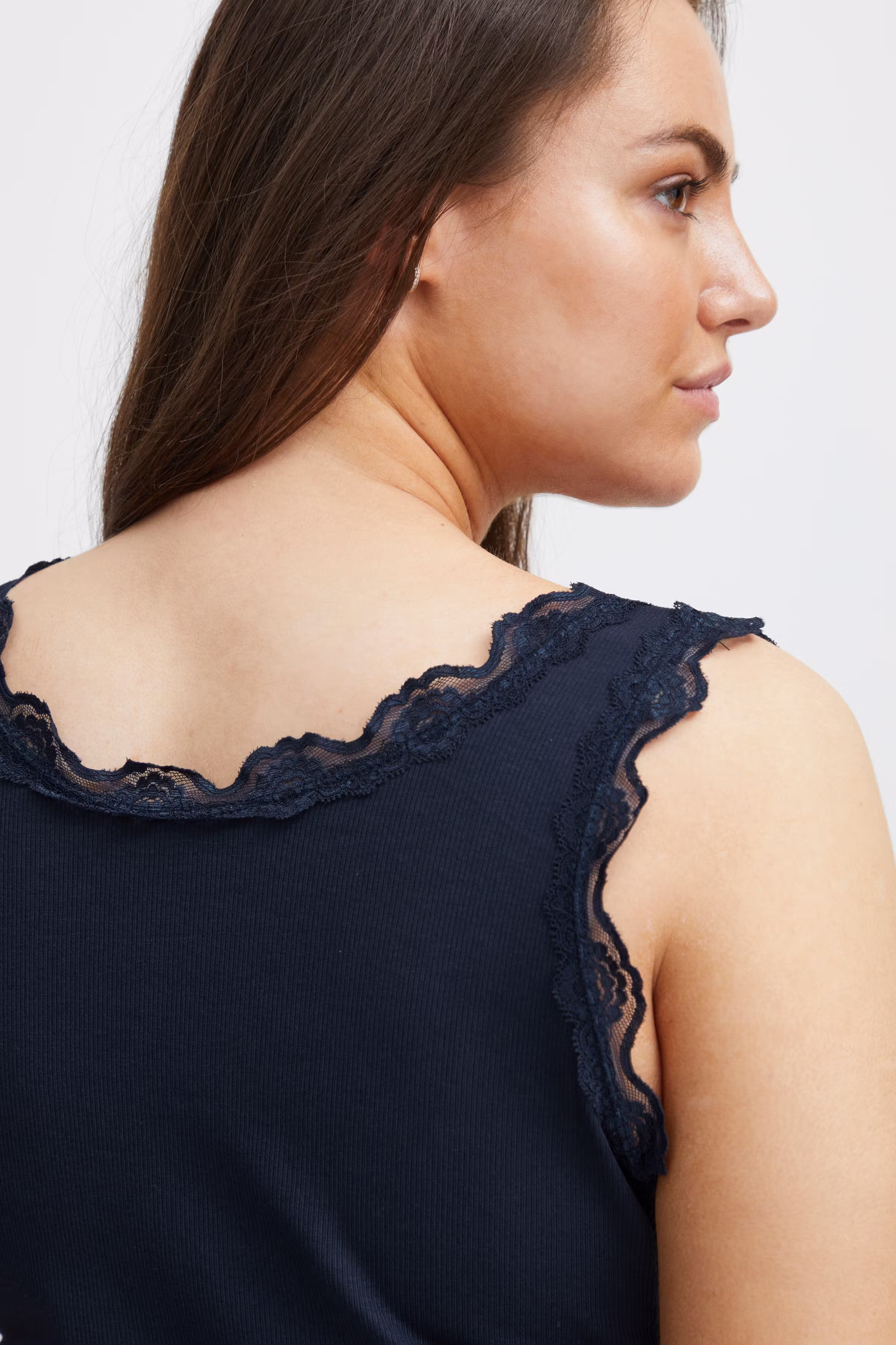 FPZAMOND Top LOOKBOOK DETAIL 20611053-194010