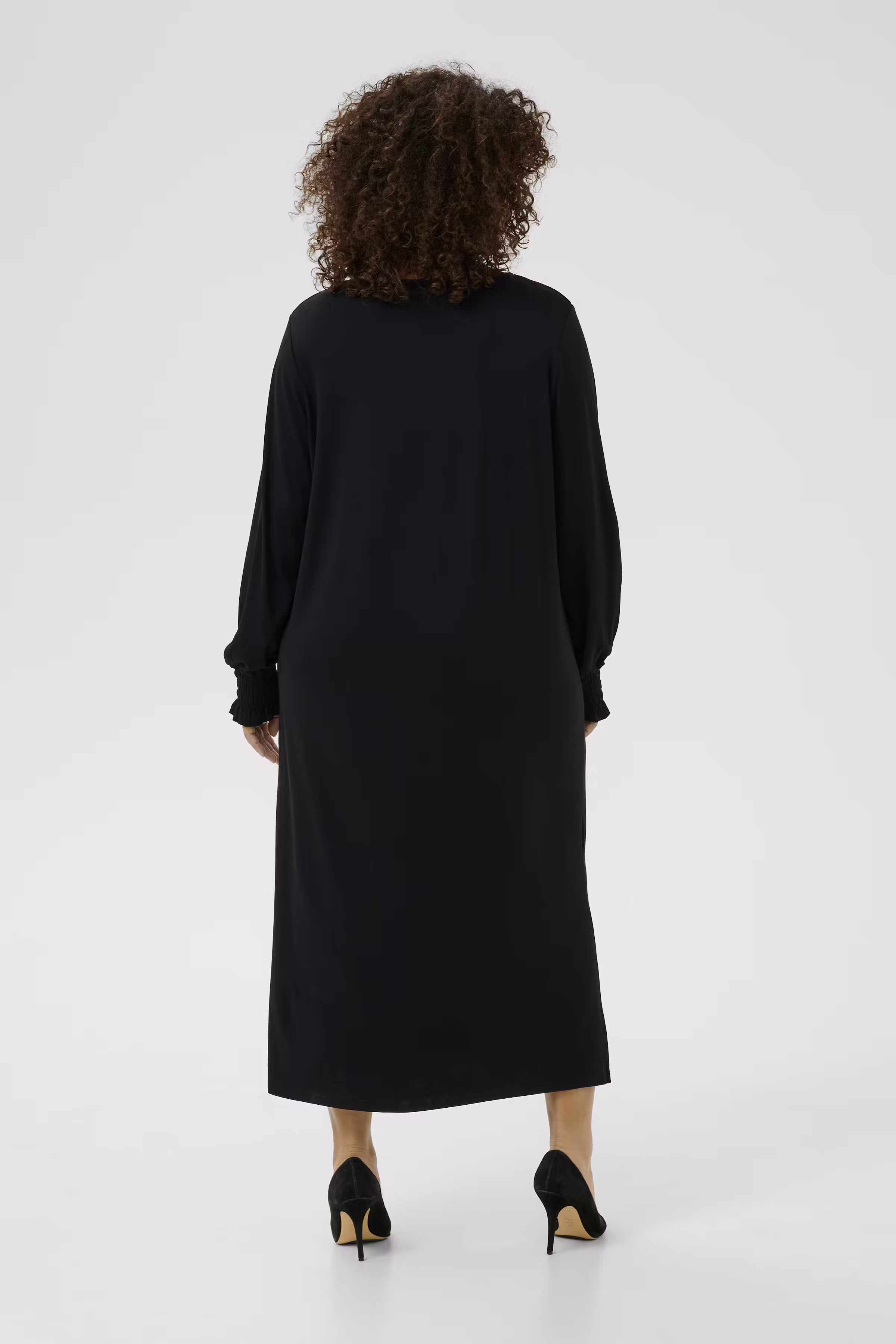 KCcharlotta Robe LOOKBOOK BACK 10583379-100121