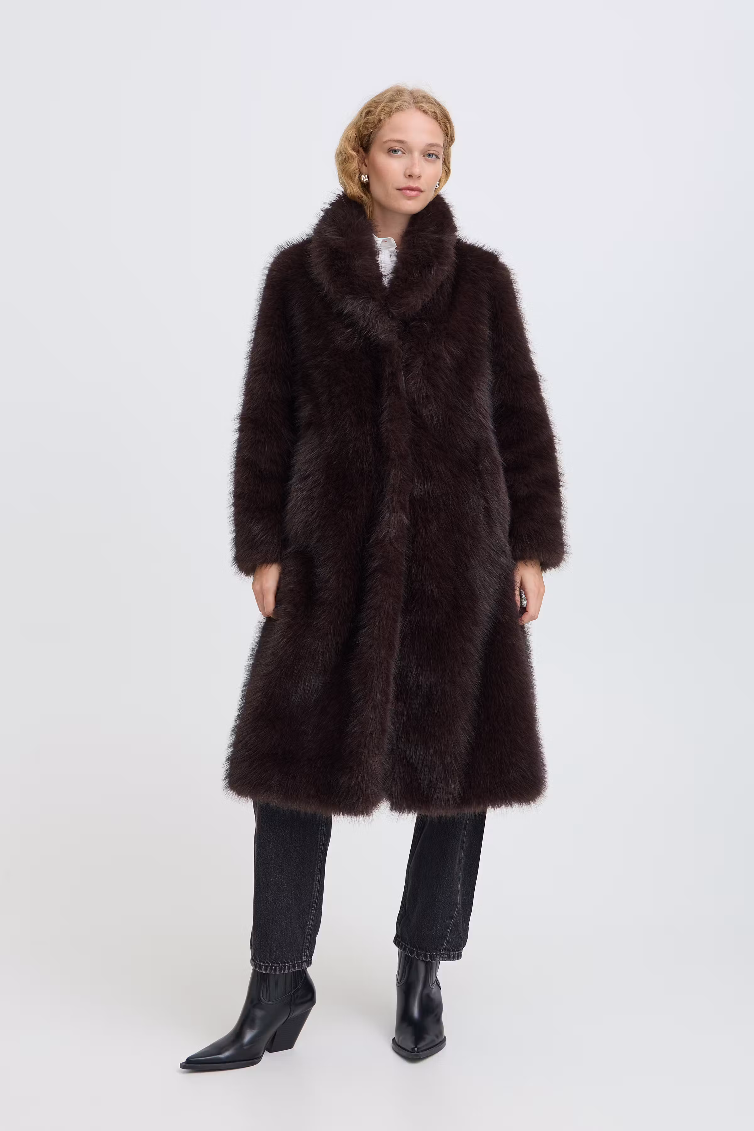 BYAKAJA Mantel LOOKBOOK FRONT 20819785-191016