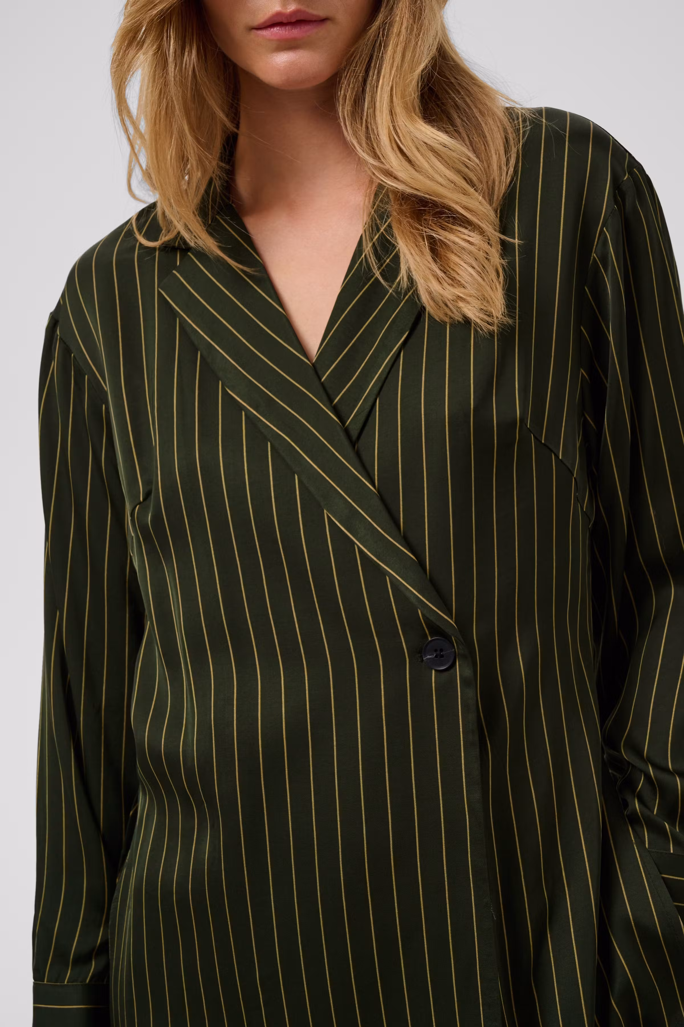 SLCinna Shirt LOOKBOOK DETAIL 30409509-305292