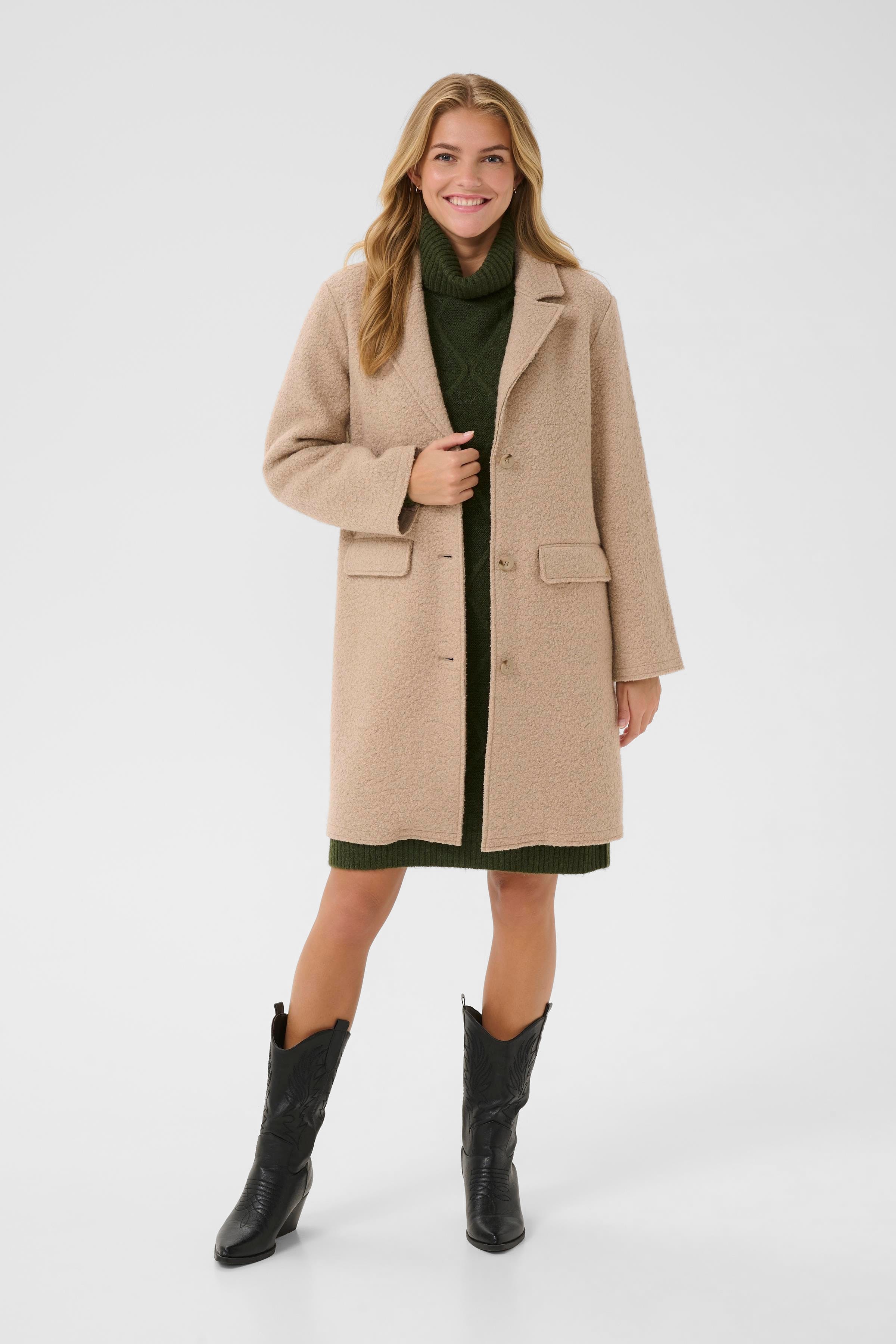 CRCazey Mantel LOOKBOOK FRONT 10614022-161407