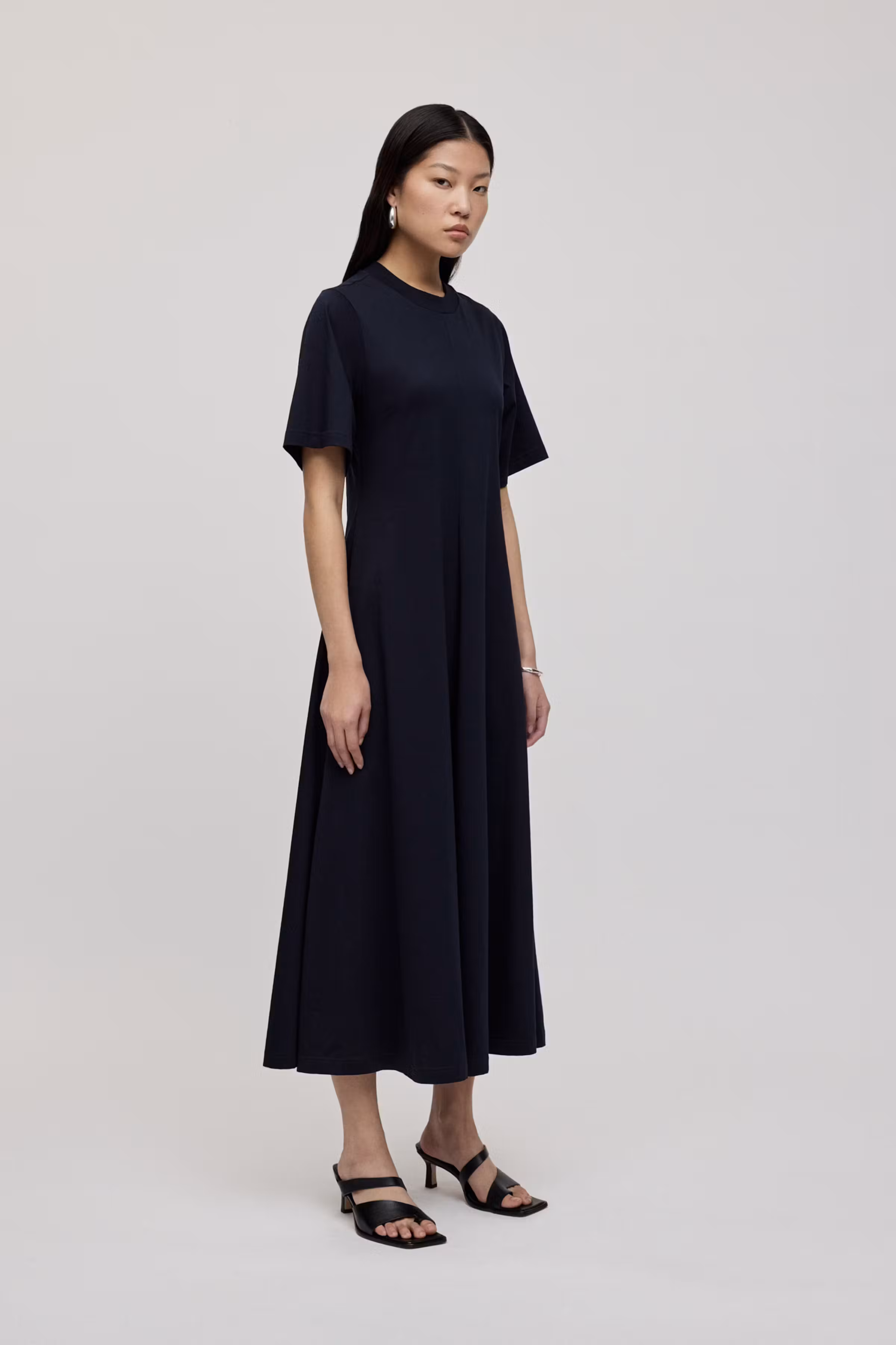 IOFranziska Dress LOOKBOOK FRONT 30600558-BL900