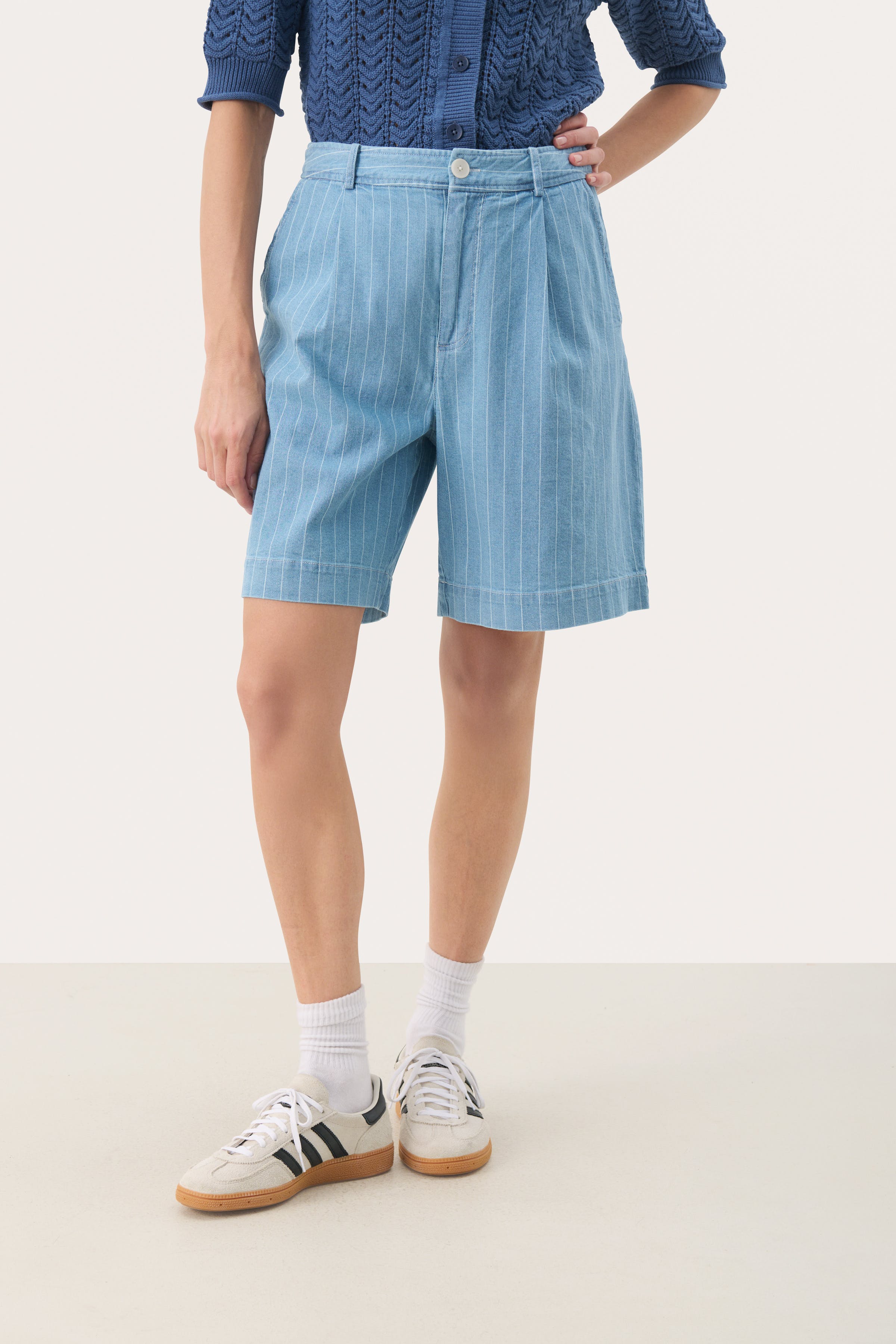 ReginasPW Shorts LOOKBOOK FRONT 30310102-304304