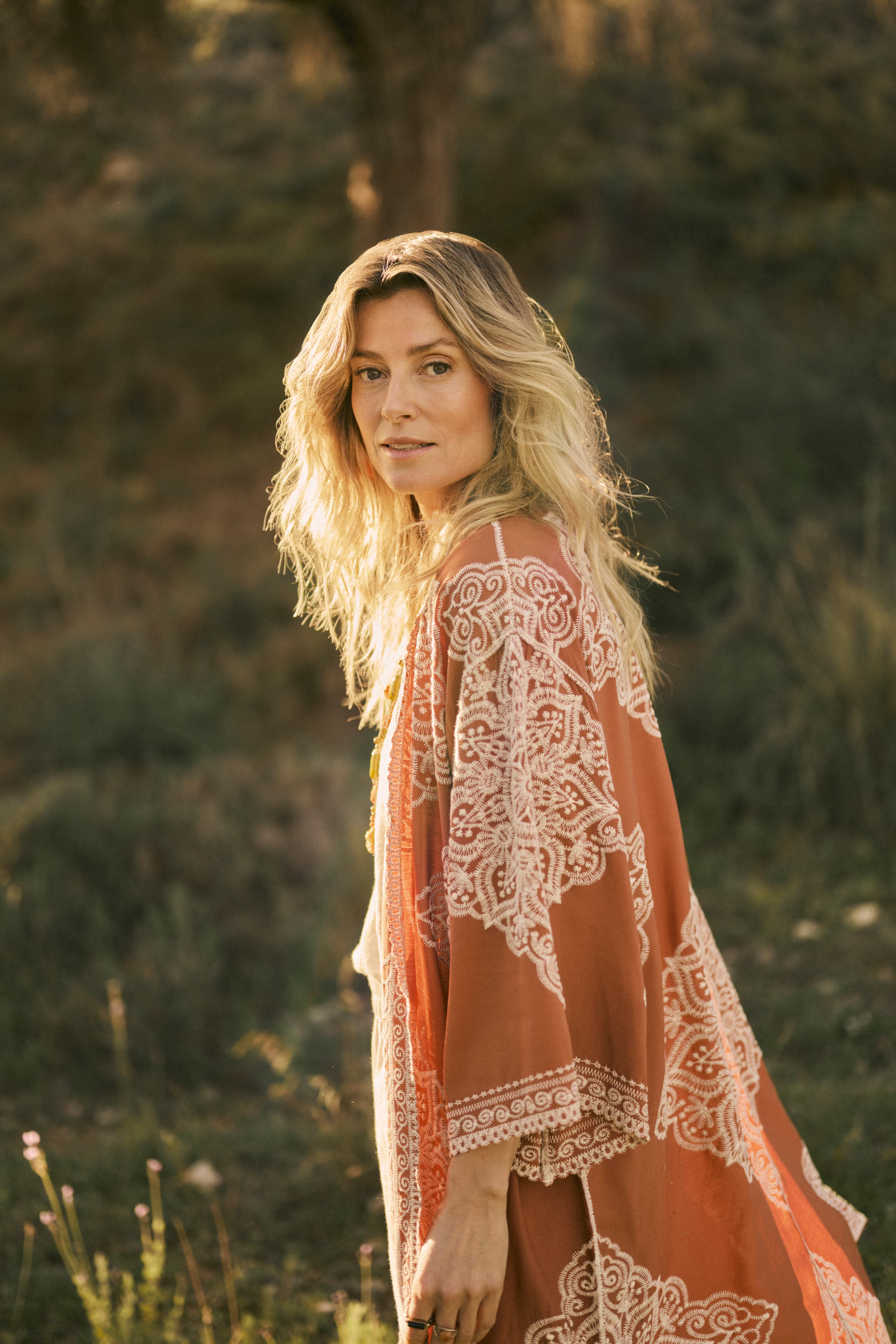 CRTyla Kimono lang LOCATION NONE 10613807-108205