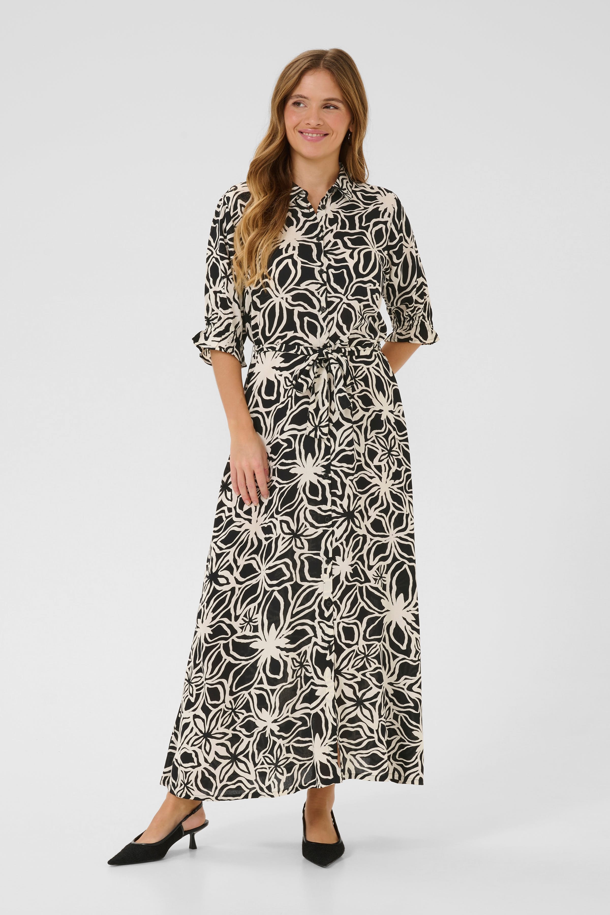 KAmira Dress LOOKBOOK FRONT 10509807-107080