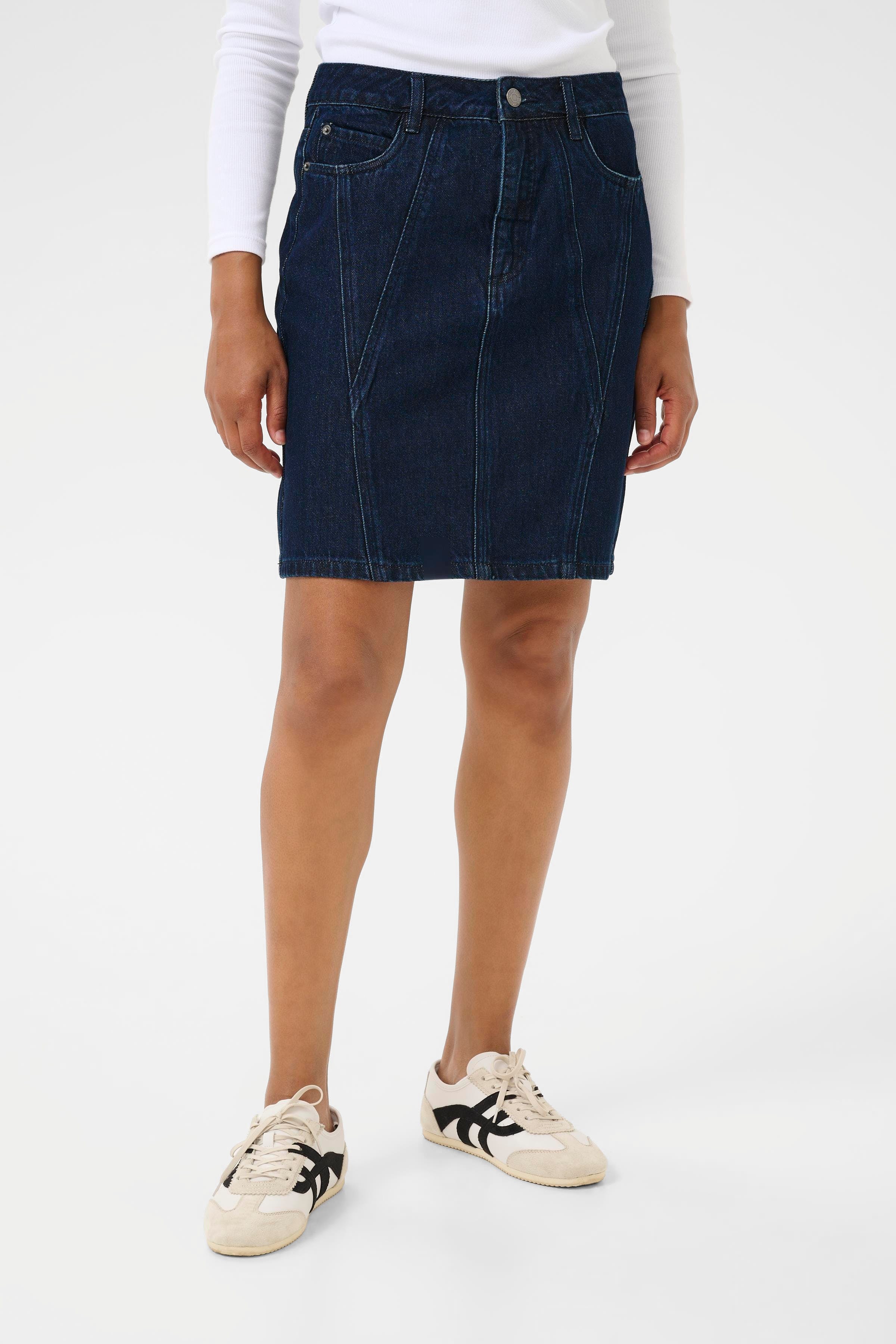 KAeloise Rock LOOKBOOK FRONT 10510618-108254