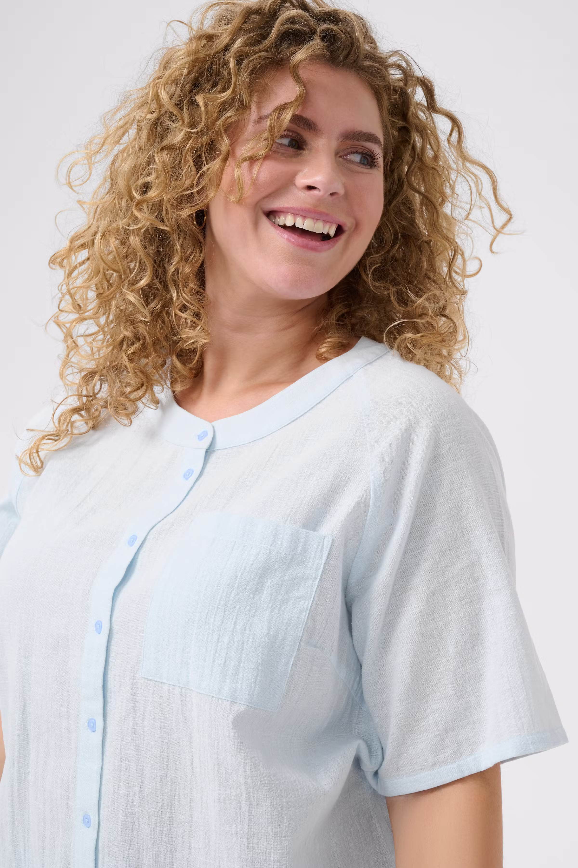 KCpaula Hemd LOOKBOOK DETAIL 10582337-144005