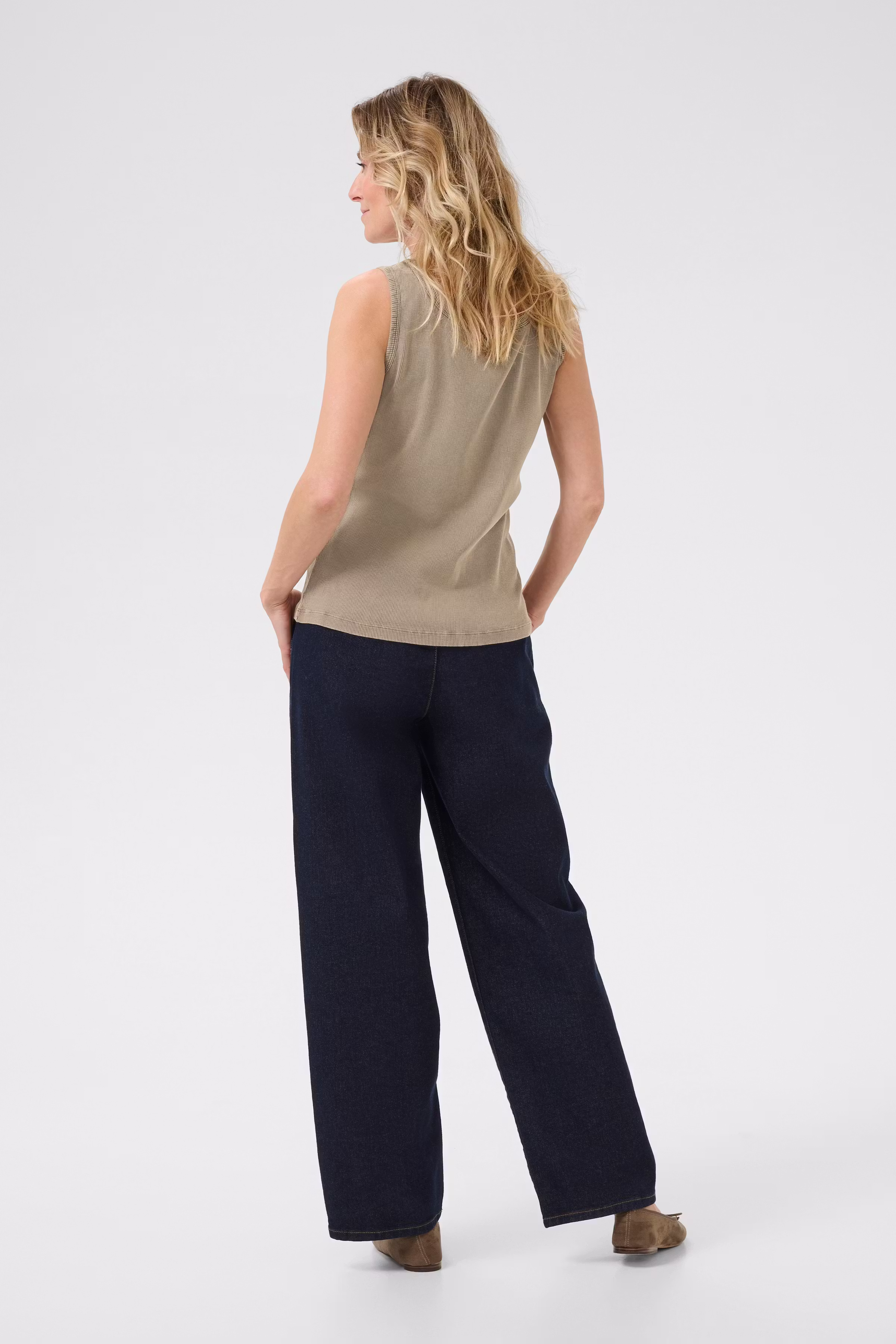 CRTalia Top LOOKBOOK BACK 10613993-190820