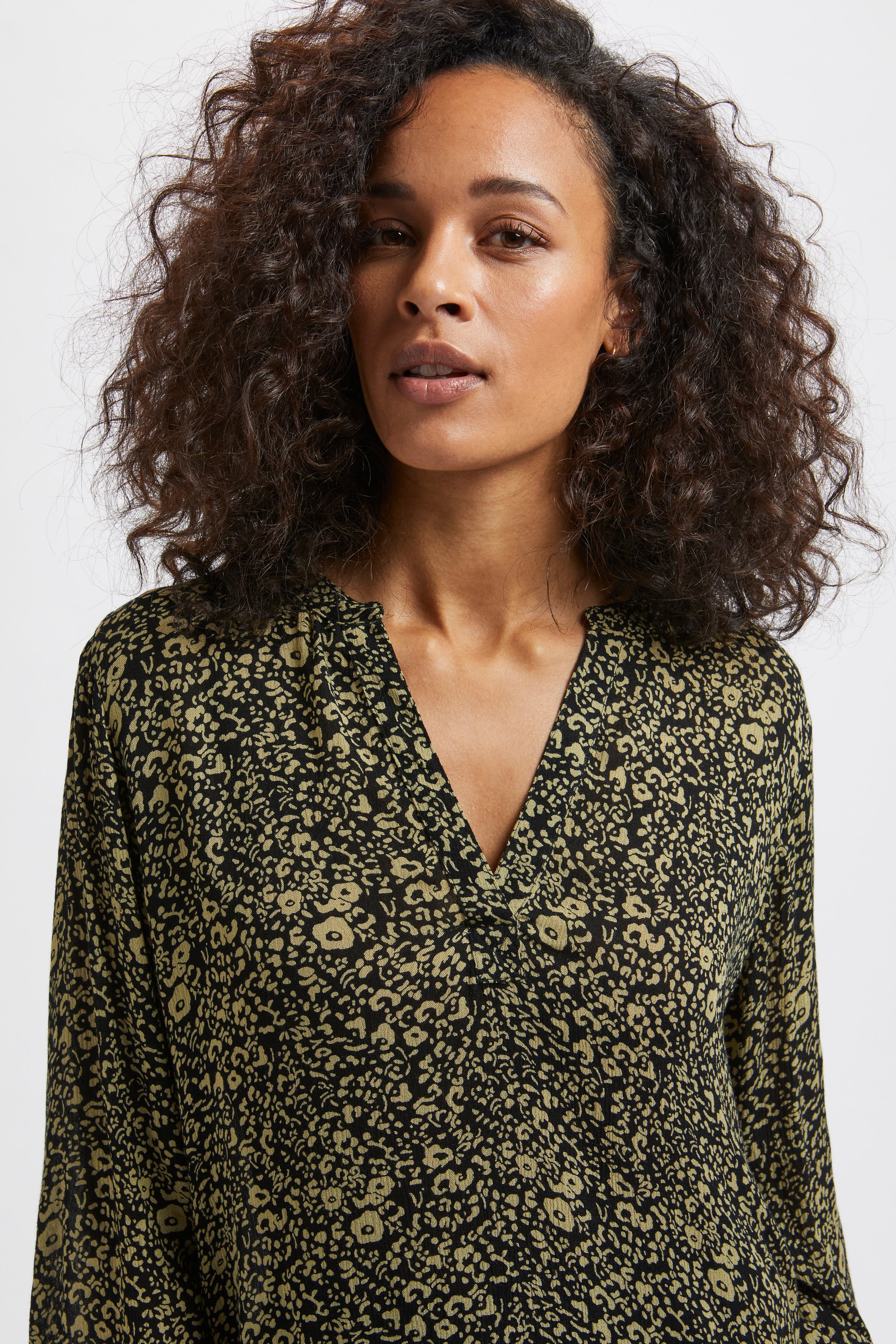 KAturbo Blouse LOOKBOOK DETAIL 10551834-101812