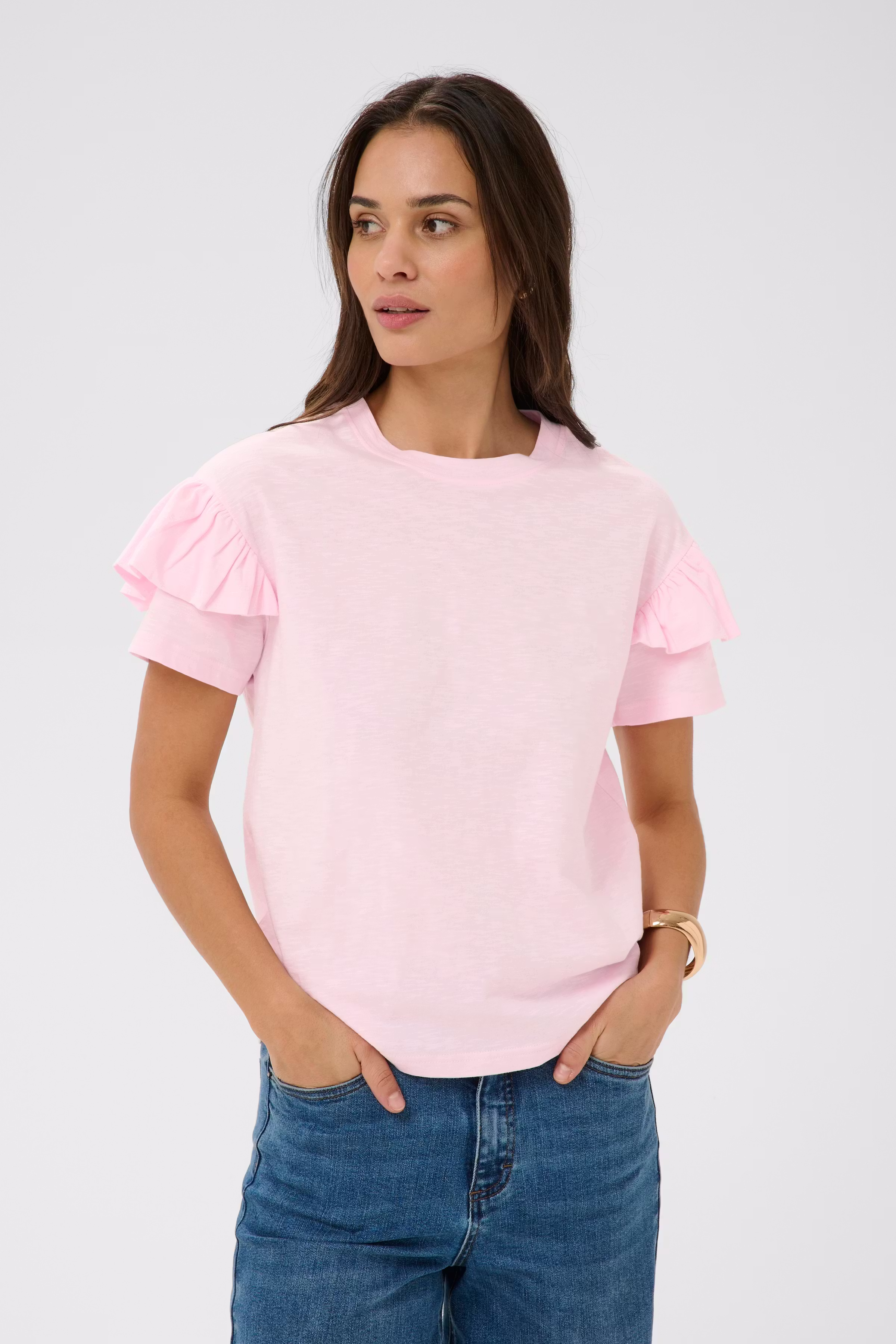 KAerin T-shirt LOOKBOOK FRONT 10511602-132807