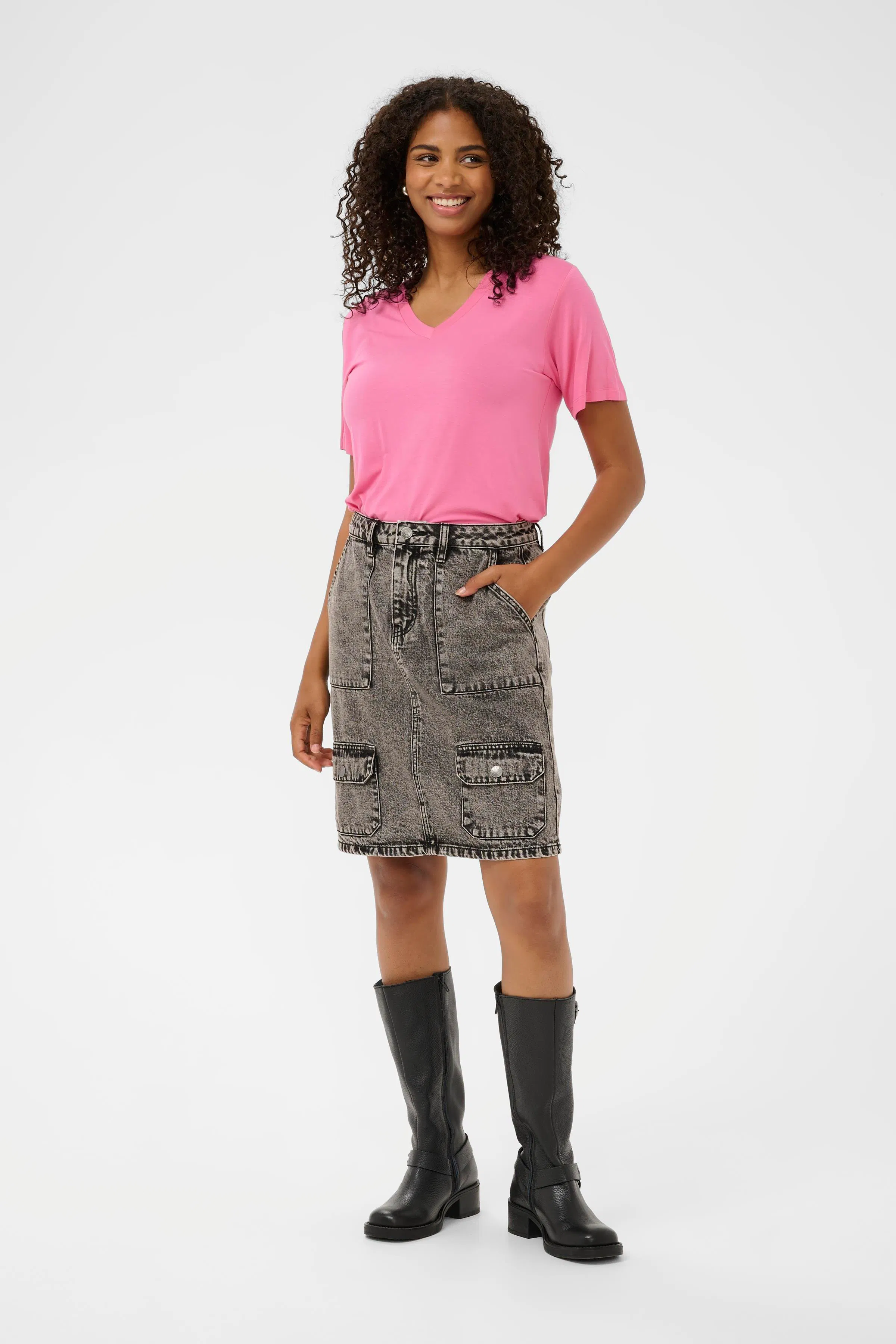KAfrida T-shirt LOOKBOOK FRONT 10508581-162118