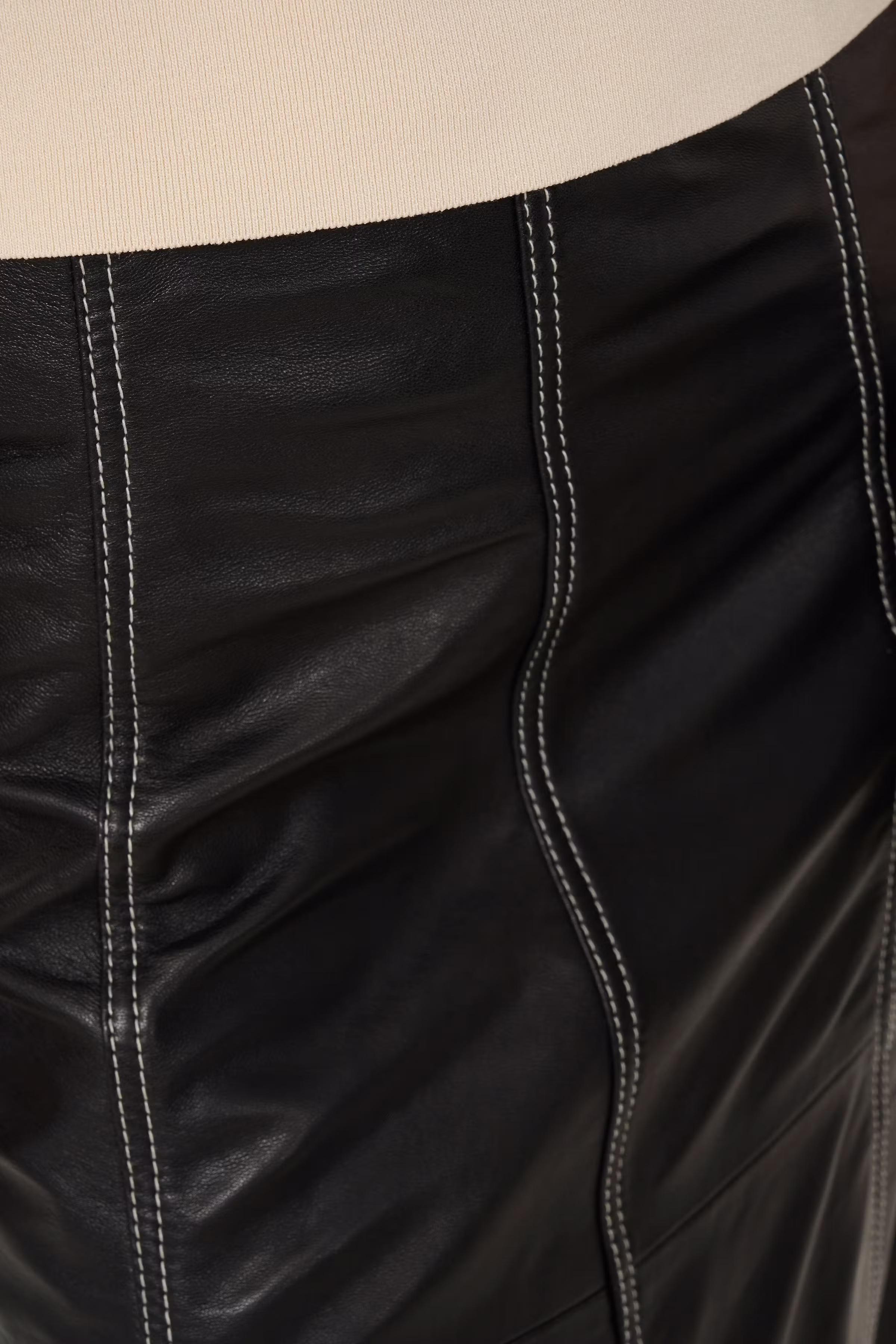 GZbirka Leather skirt LOOKBOOK DETAIL 10909931-100017