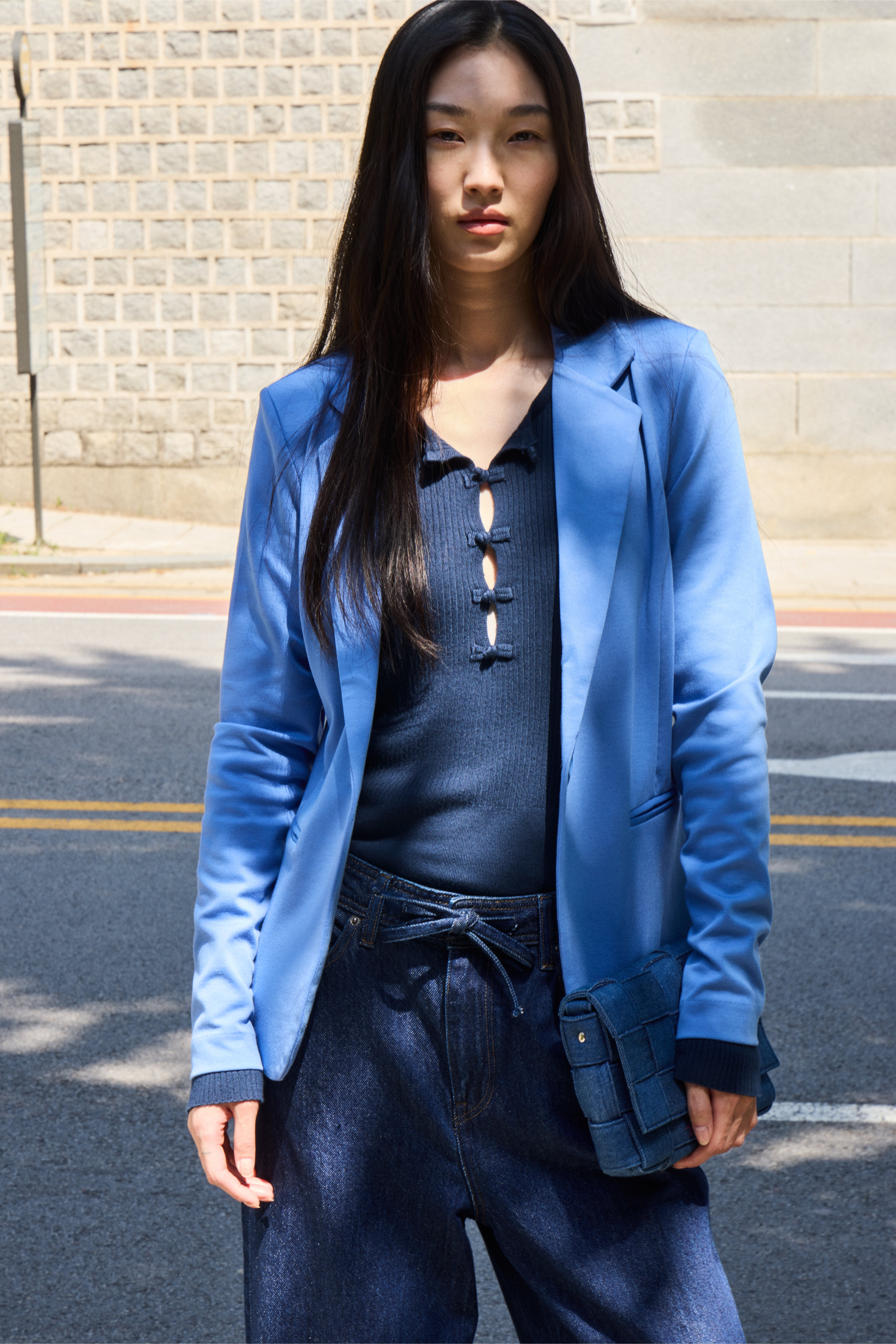 IHKATE Blazer LOCATION NONE 20101801-183937