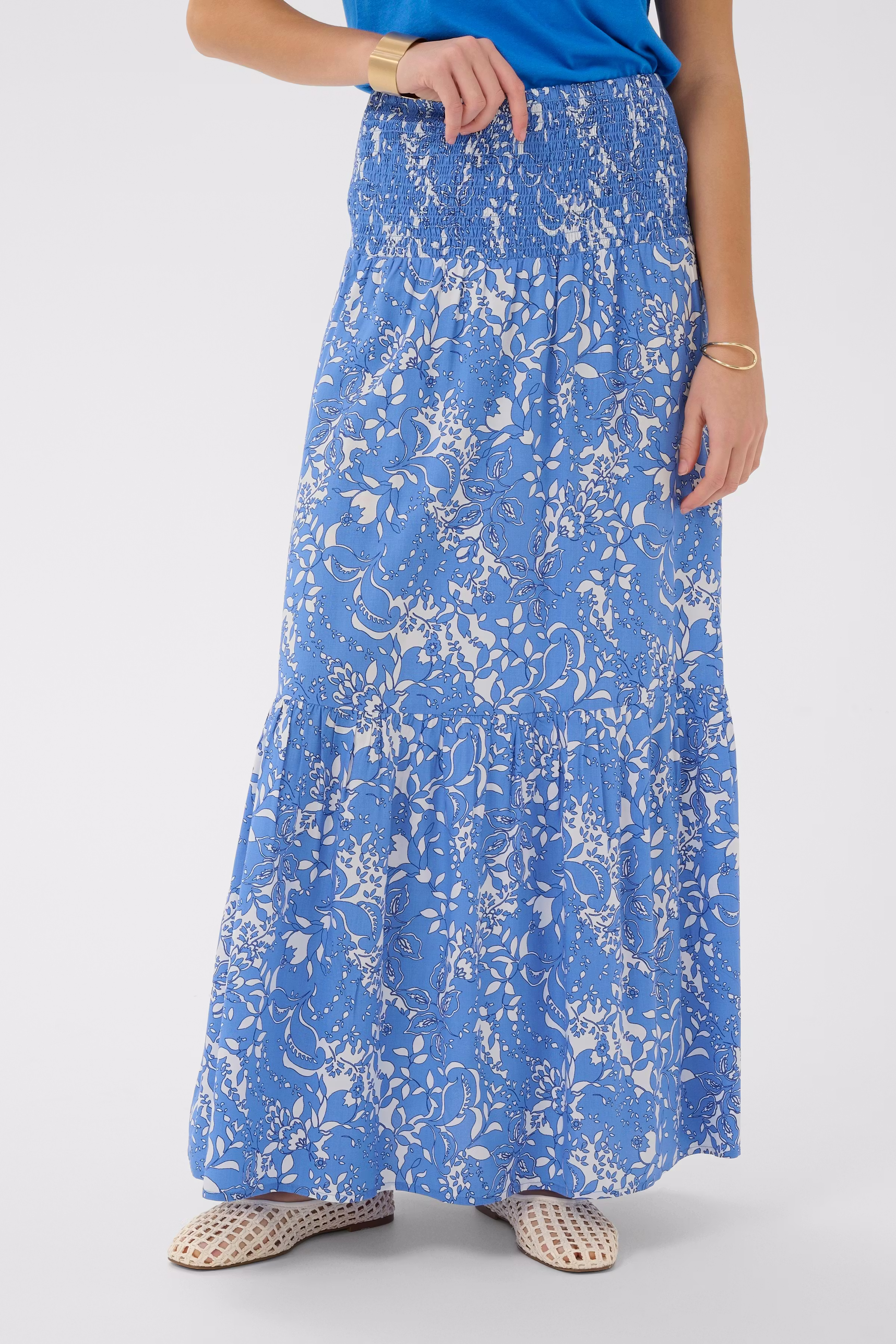 CRTiah Skirt LOOKBOOK FRONT 10612774-109077