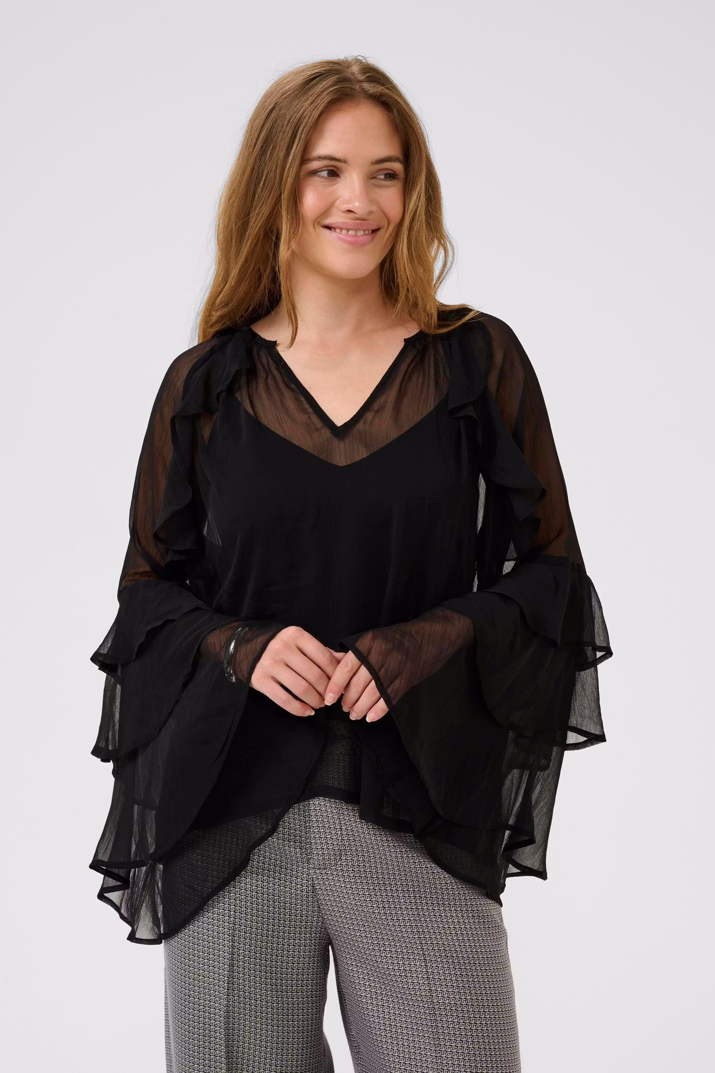 CUlianoa Bluse LOOKBOOK FRONT 50112465-500012