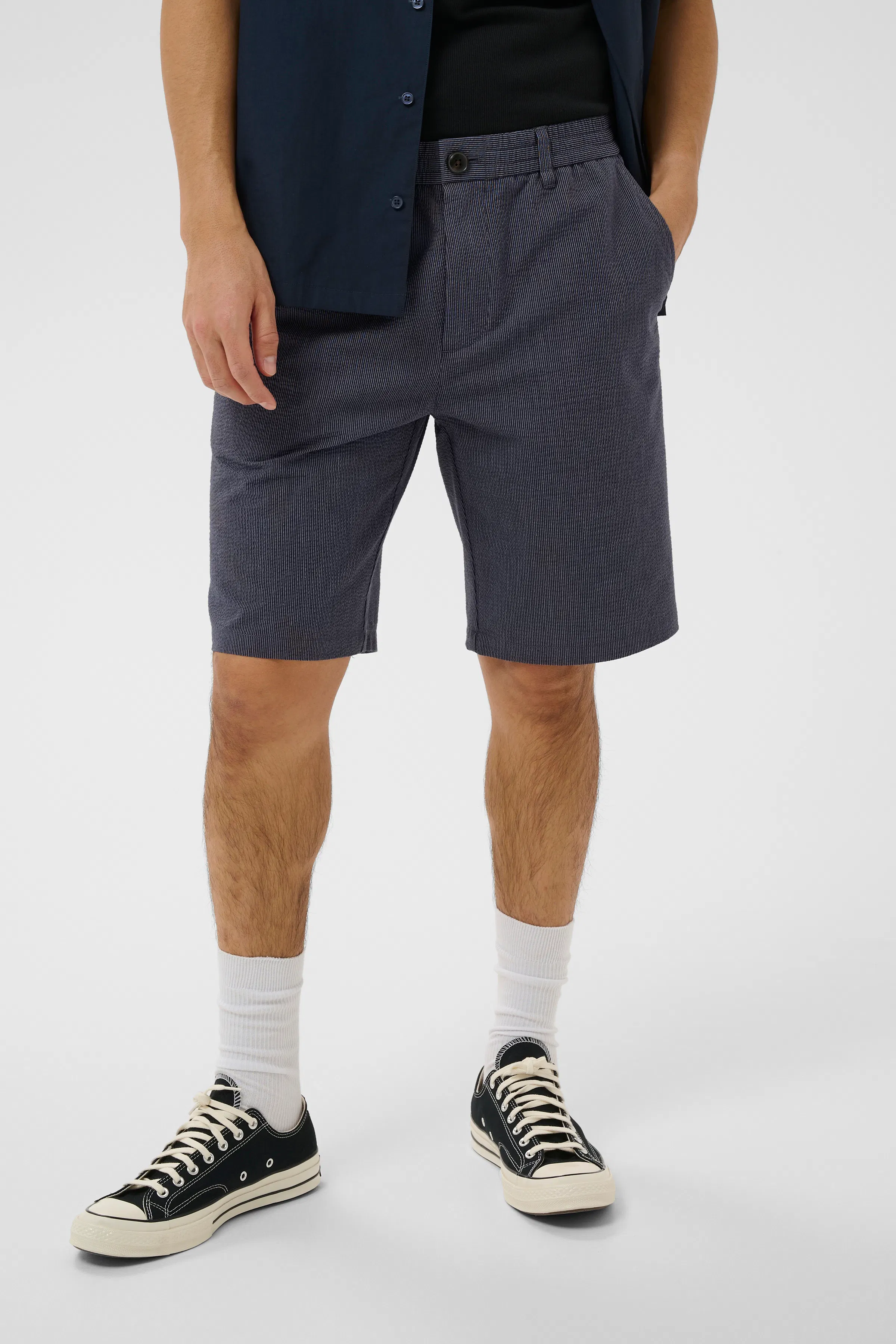 MAfinch Shorts LOOKBOOK FRONT 30209080-194011
