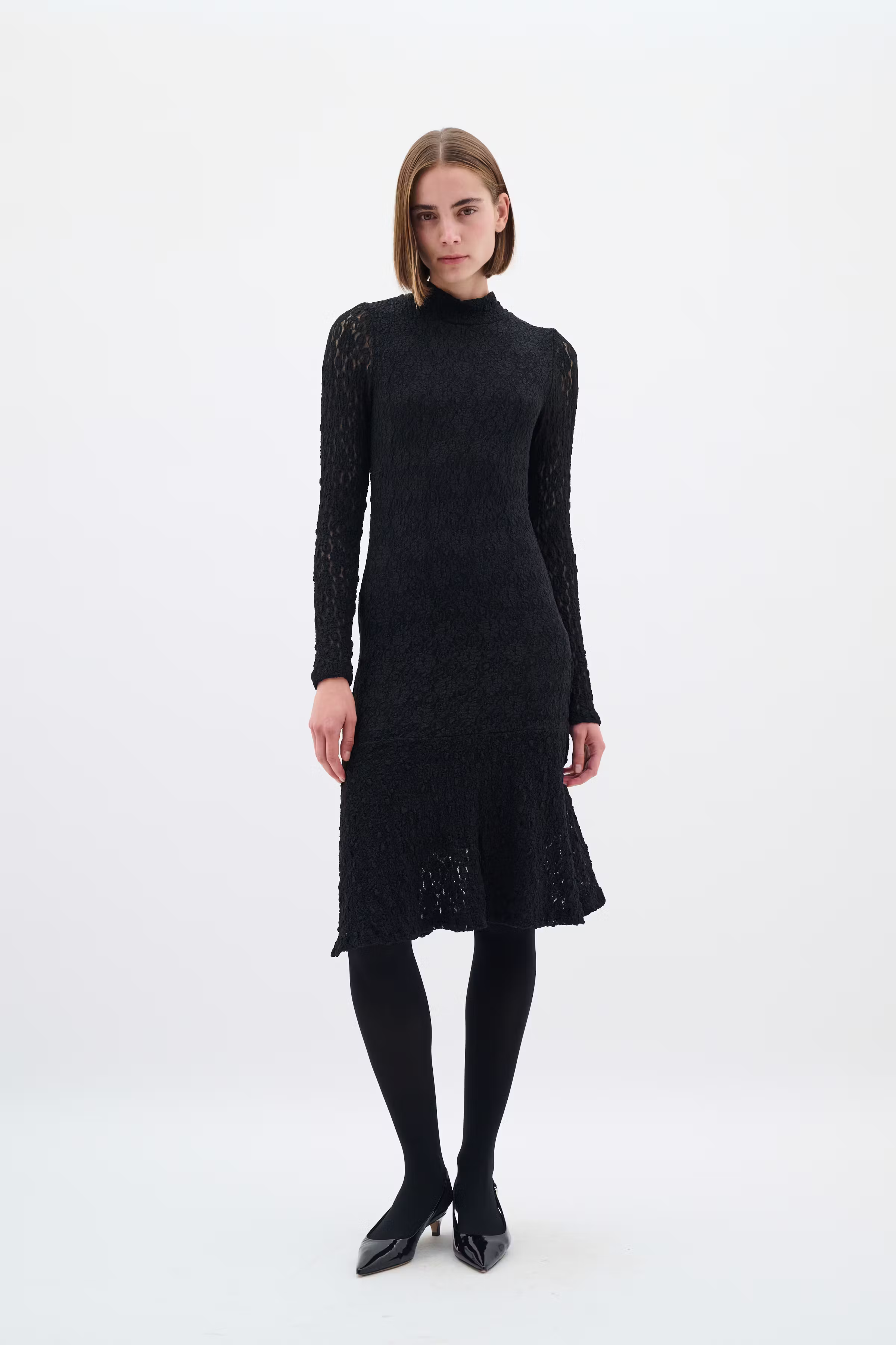 RissaIW Klänning LOOKBOOK FRONT 30110402-194008