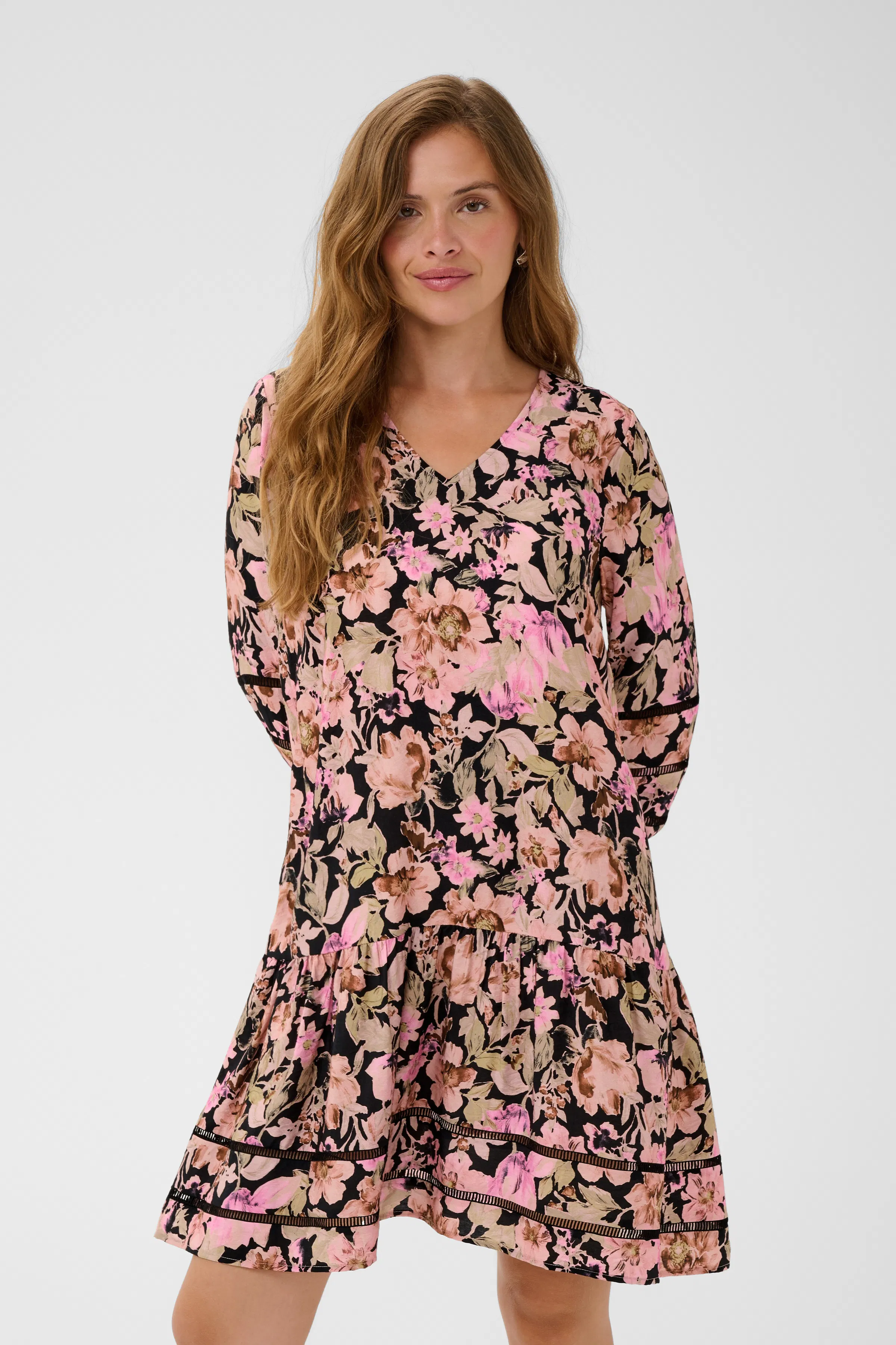 KApatrice Kjole LOOKBOOK FRONT 10512141-109806