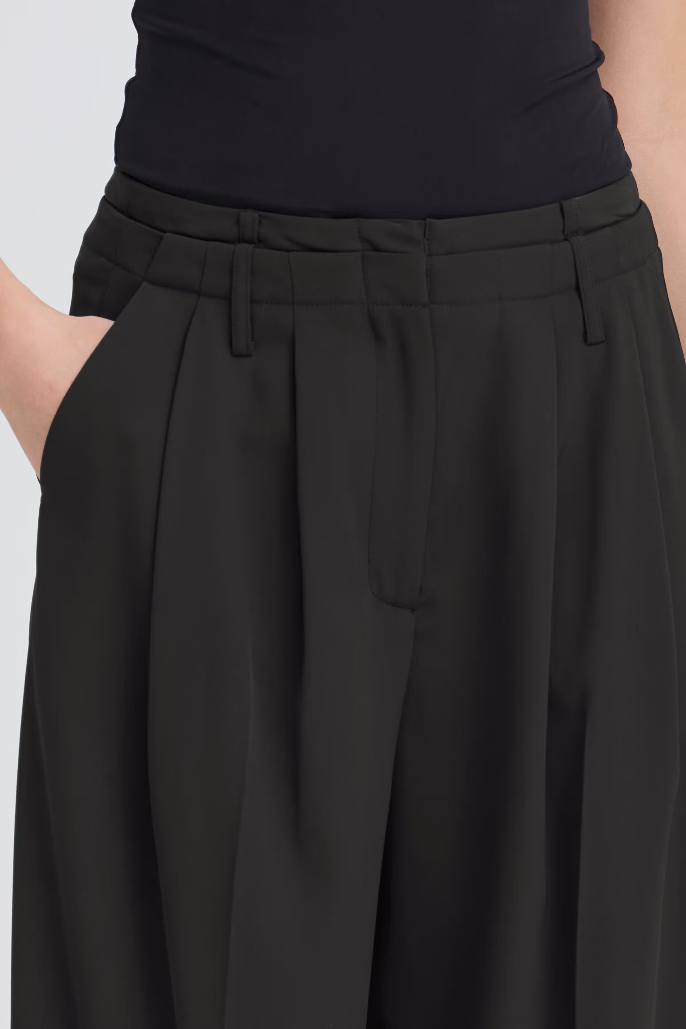 IHEZARTO Bukser LOOKBOOK DETAIL 20125071-194008