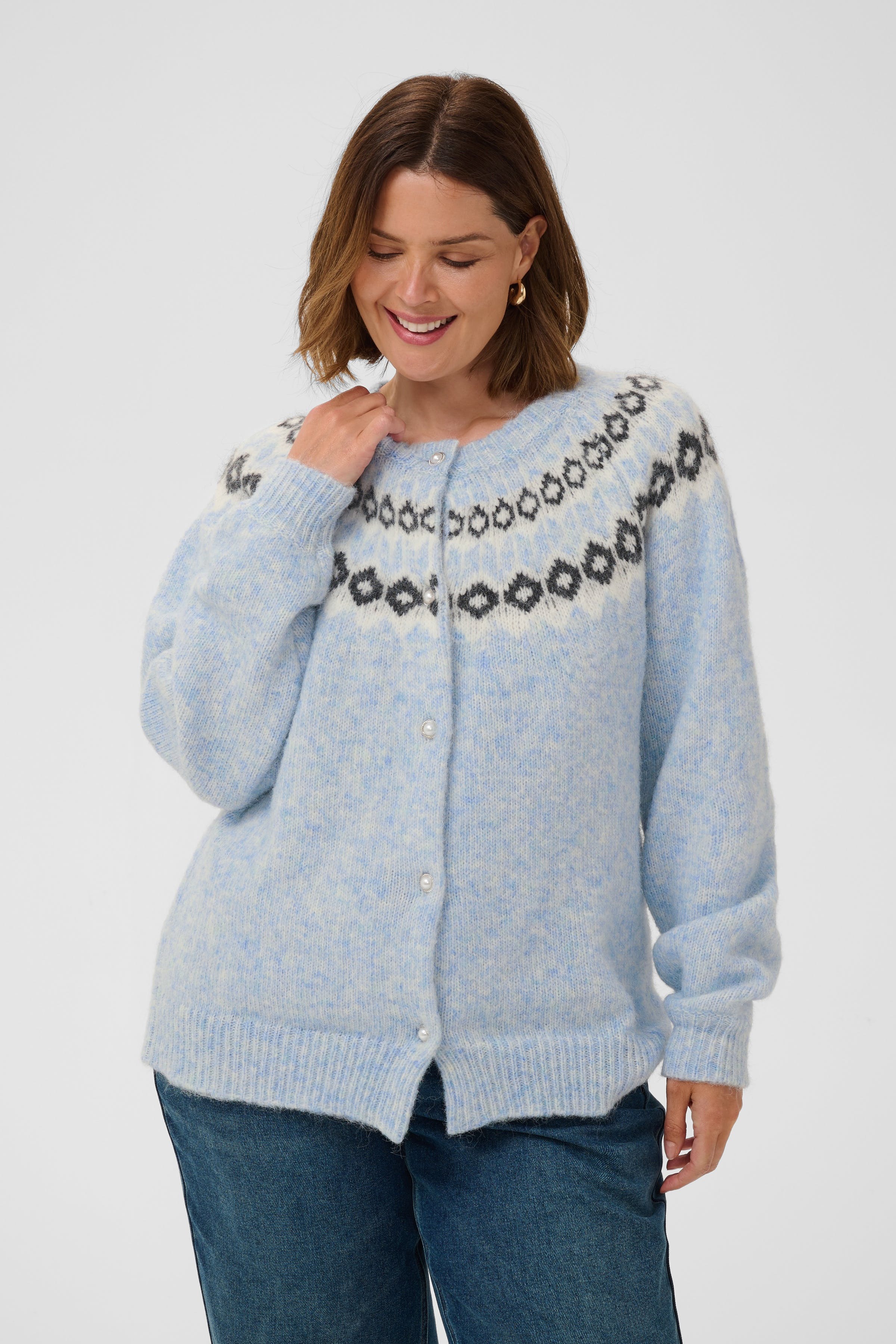 KCbettany Cardigan LOOKBOOK FRONT 10584429-110066