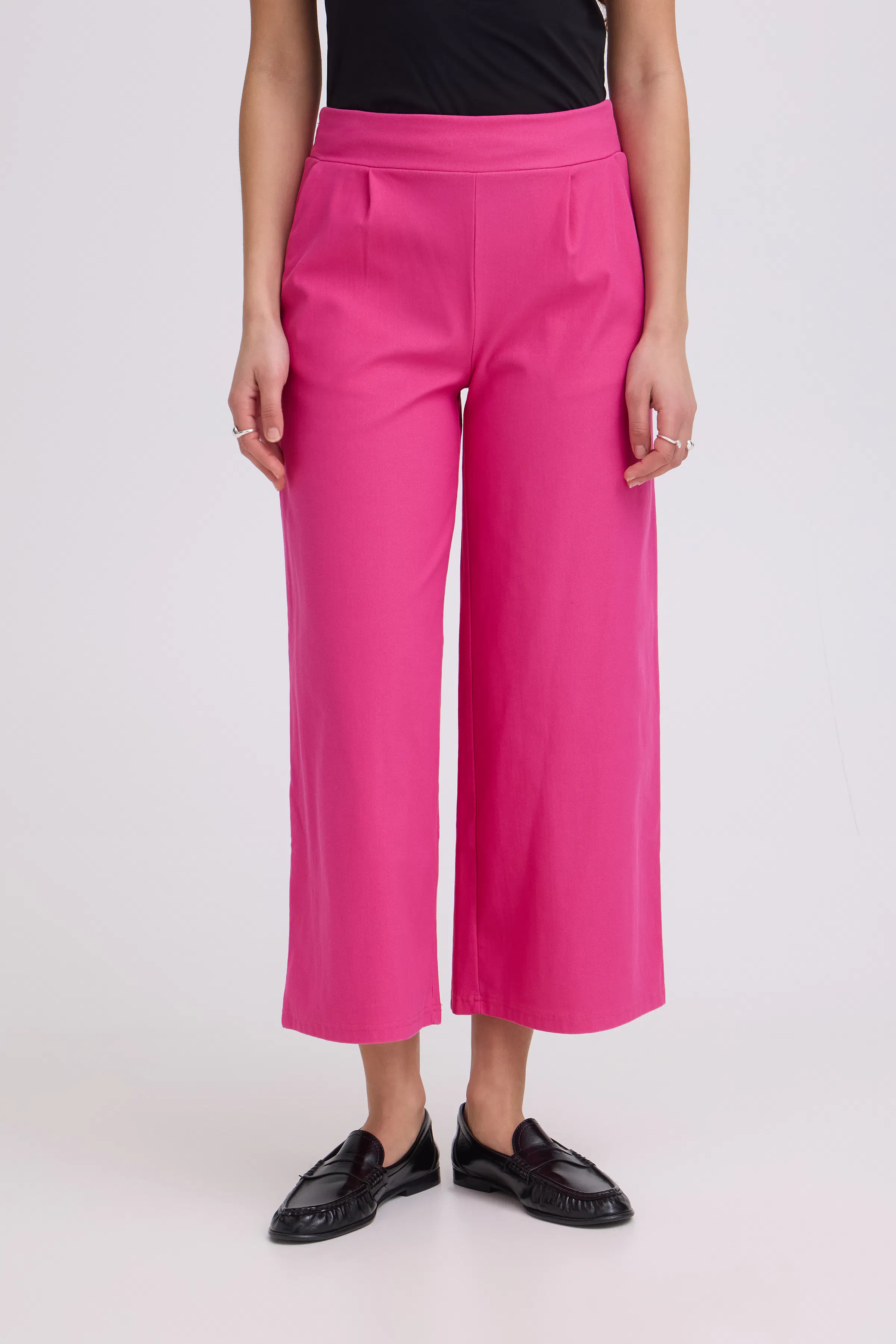 IHKATE Trousers LOOKBOOK FRONT 20125797-182336