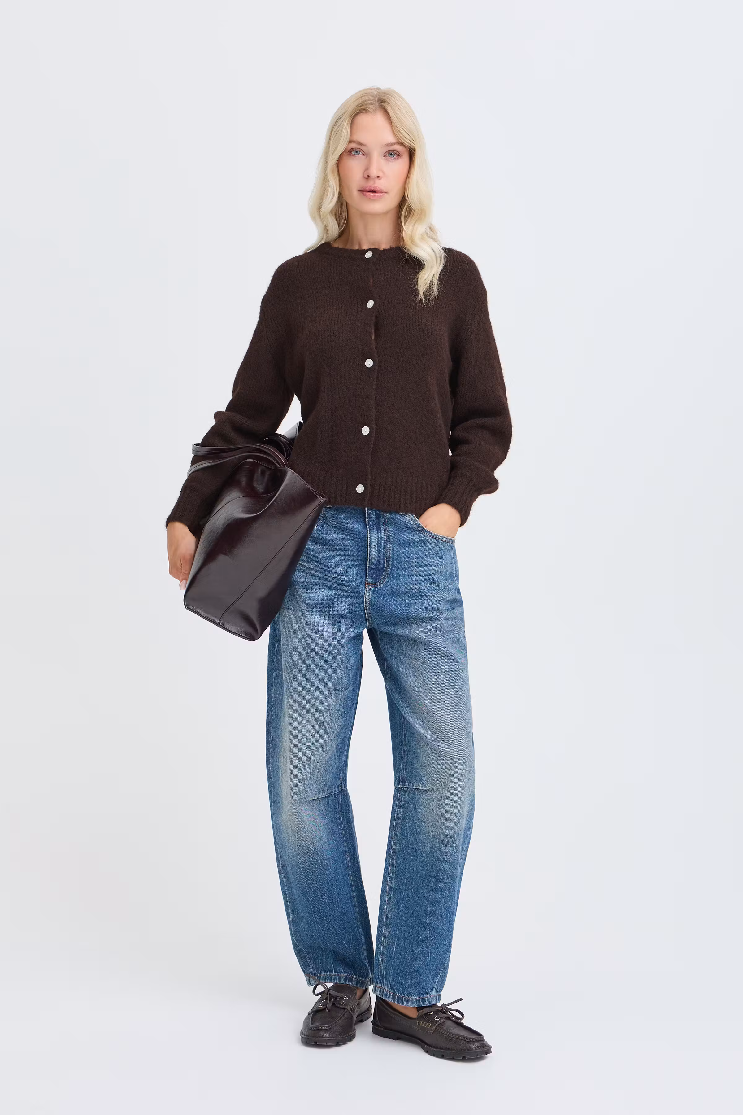 BYOTIA Cardigan LOOKBOOK FRONT 20819108-191016