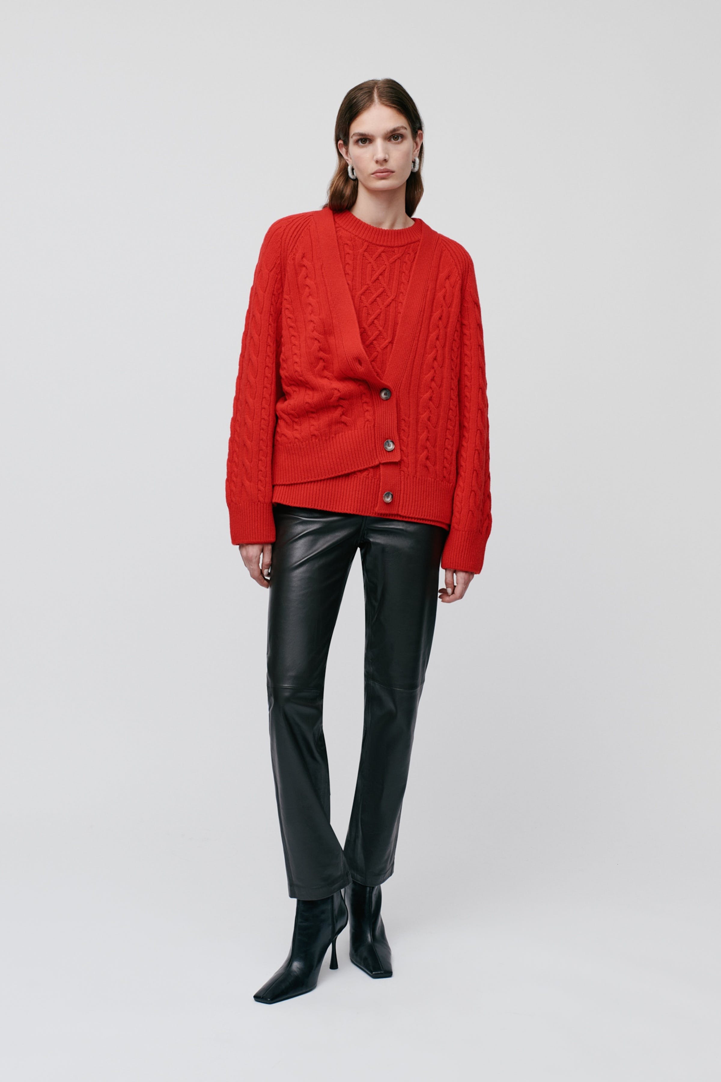 KYMBERLY Cardigan LOOKBOOK FRONT 30600378-RE370