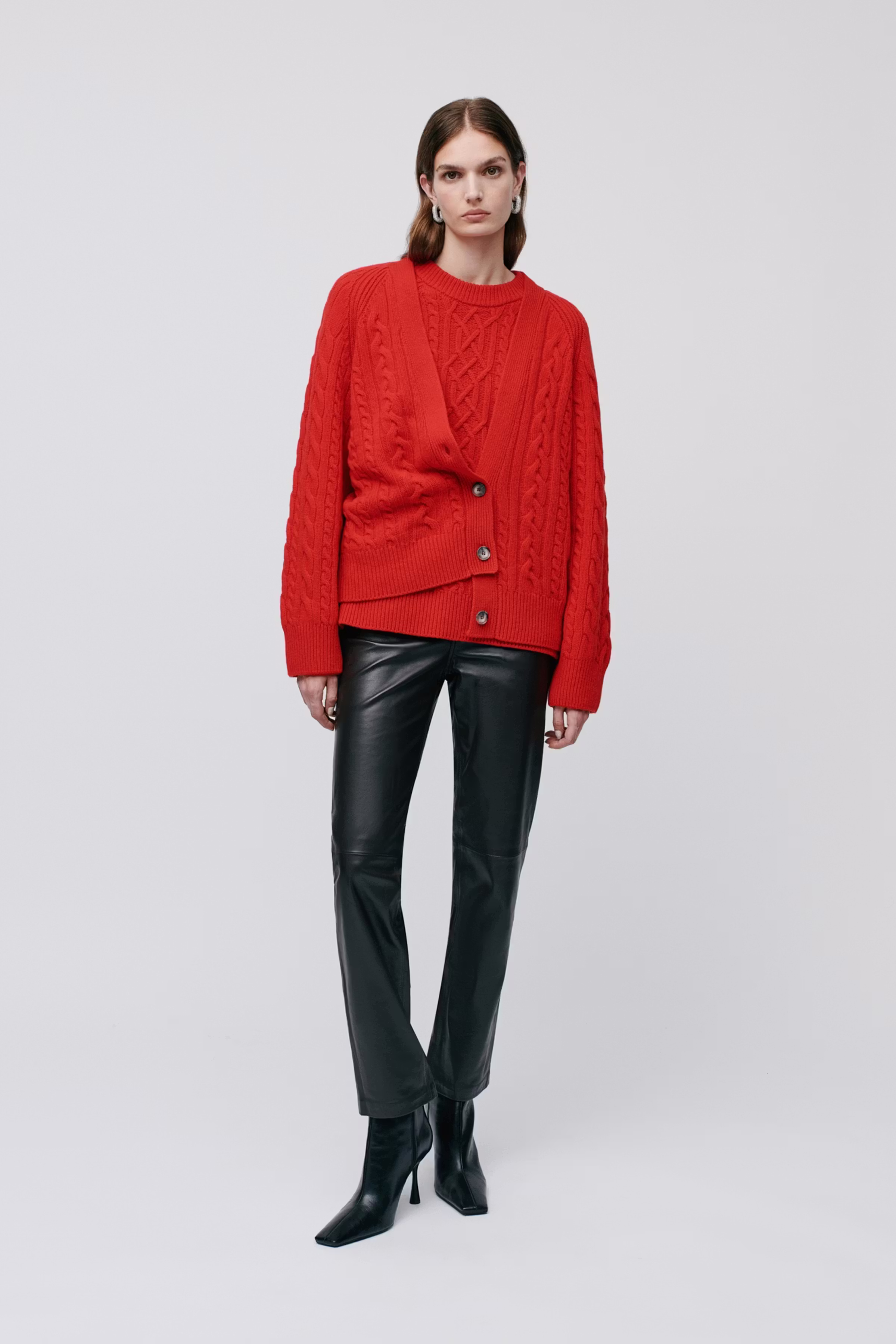 KYMBERLY Cardigan LOOKBOOK FRONT 30600378-RE370