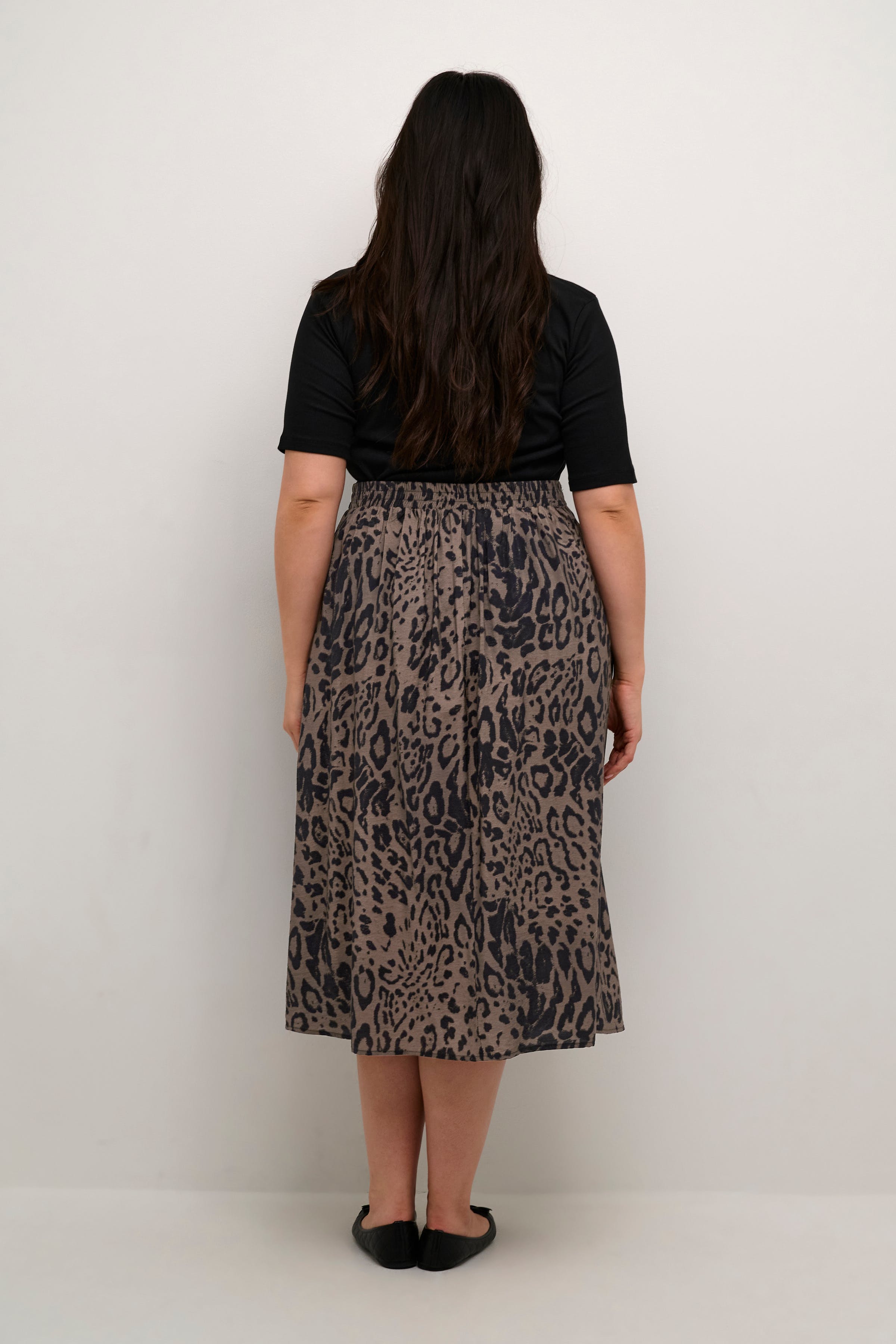 KCjola Leopard Skirt LOOKBOOK BACK 10582538-106279