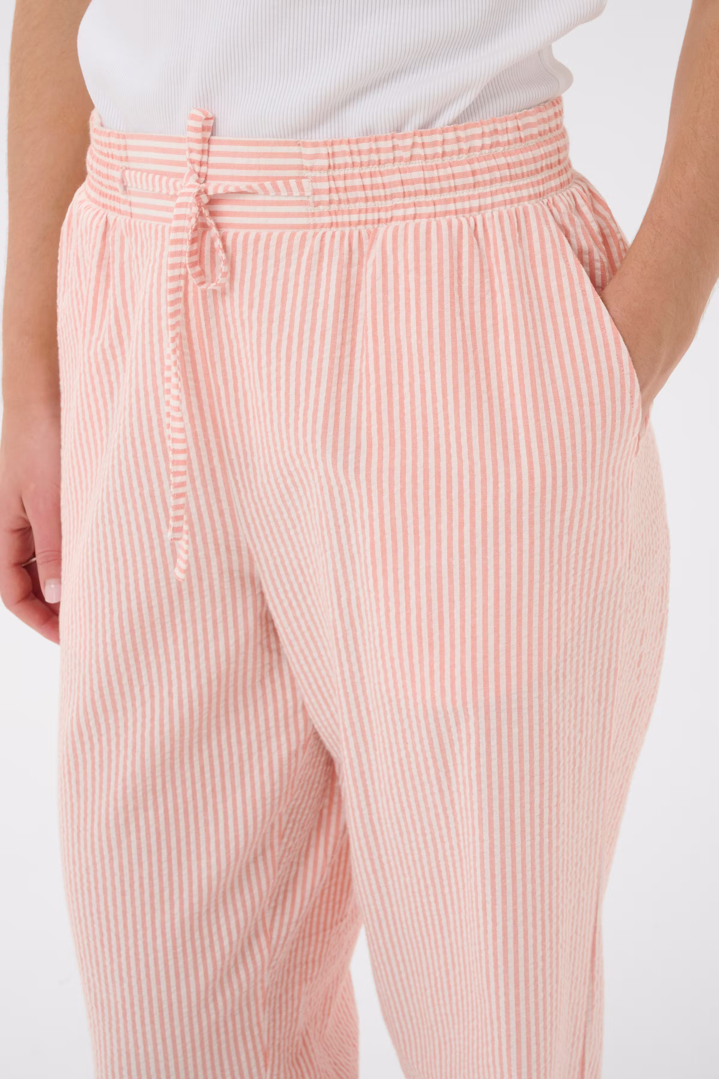 ElmikoSZ Broek LOOKBOOK DETAIL 30515128-304846