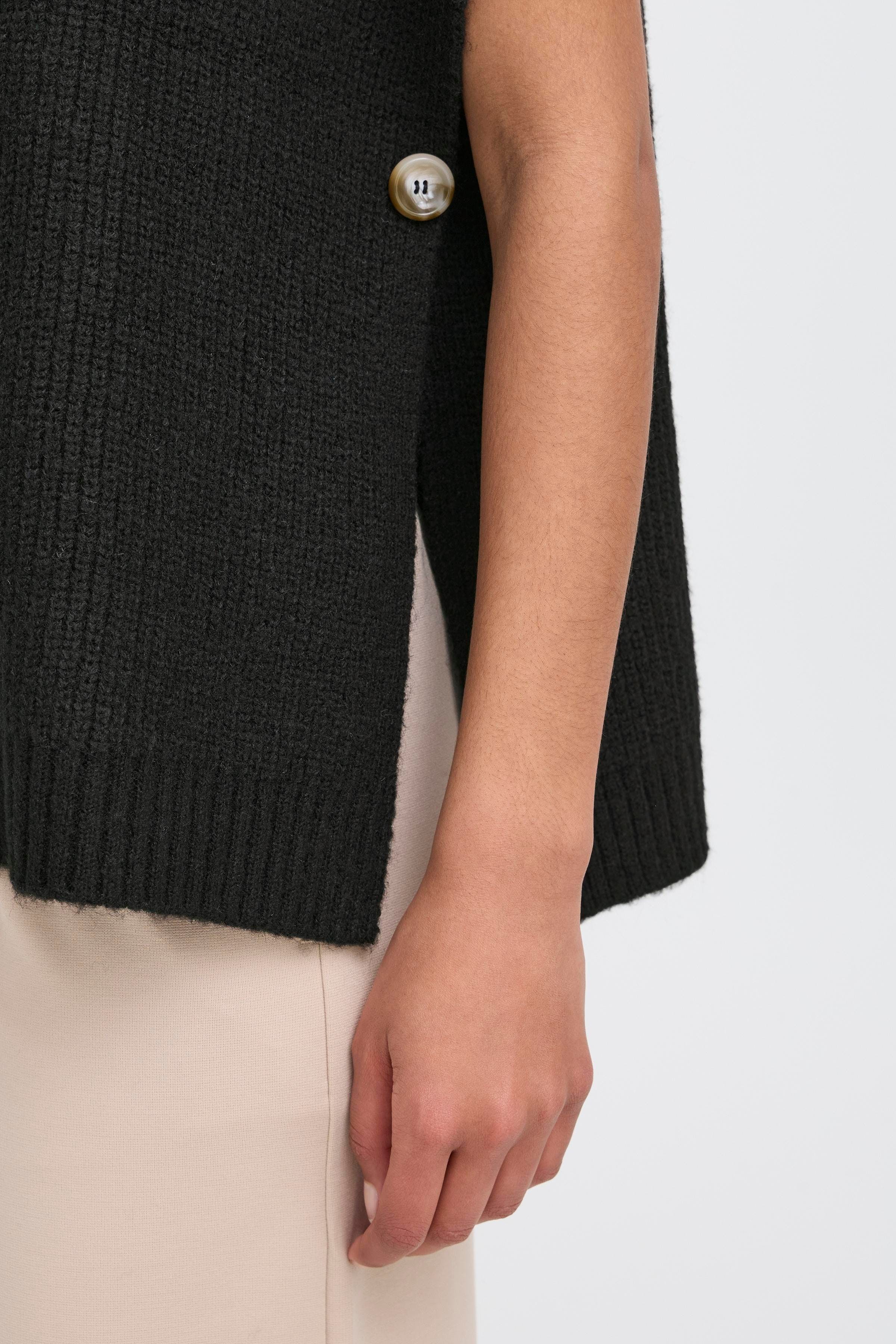 IAMAJA Poncho LOOKBOOK FRONT 20124762-194008