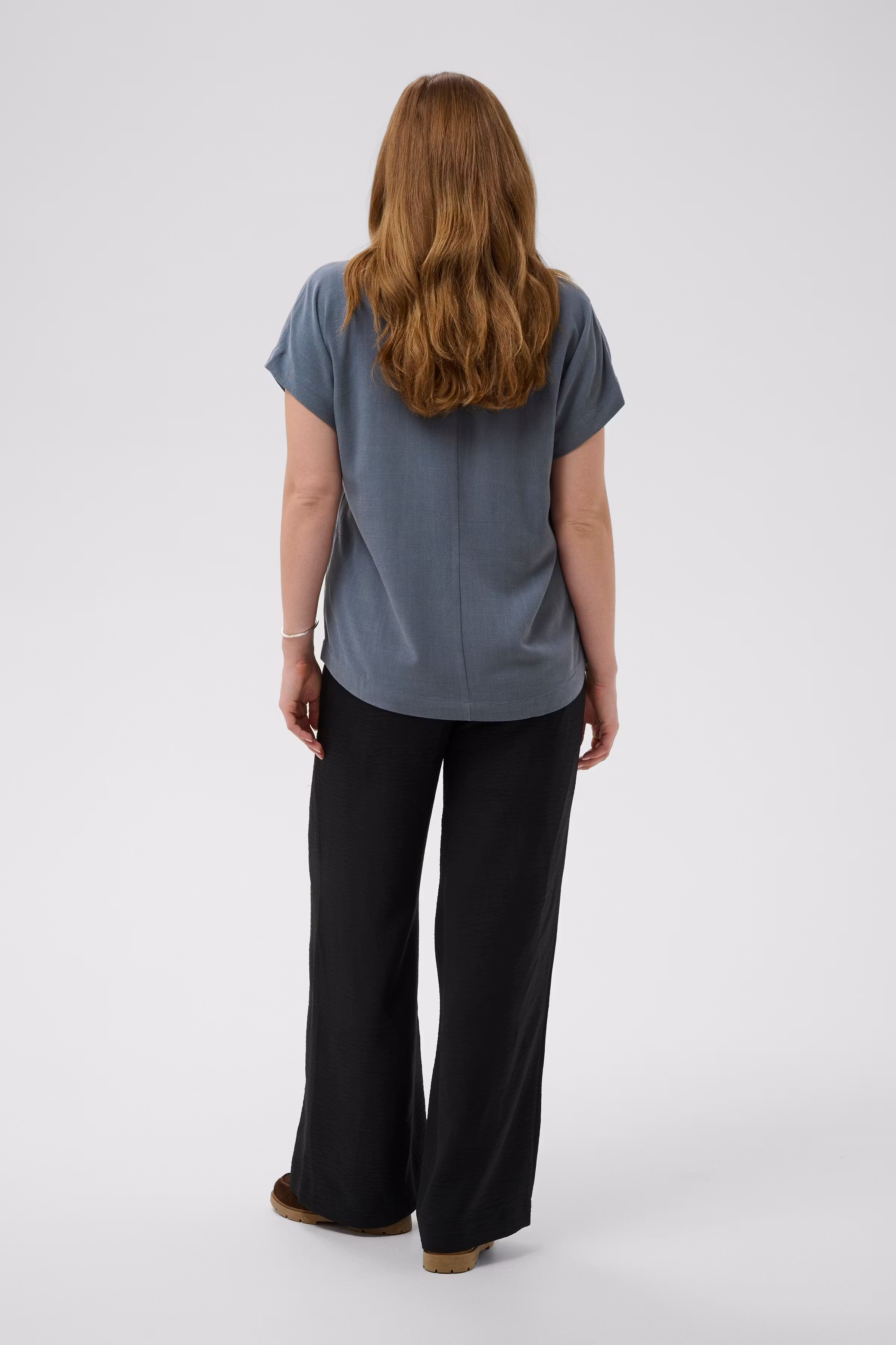 BPhella Blouse LOOKBOOK FRONT 40200106-108654