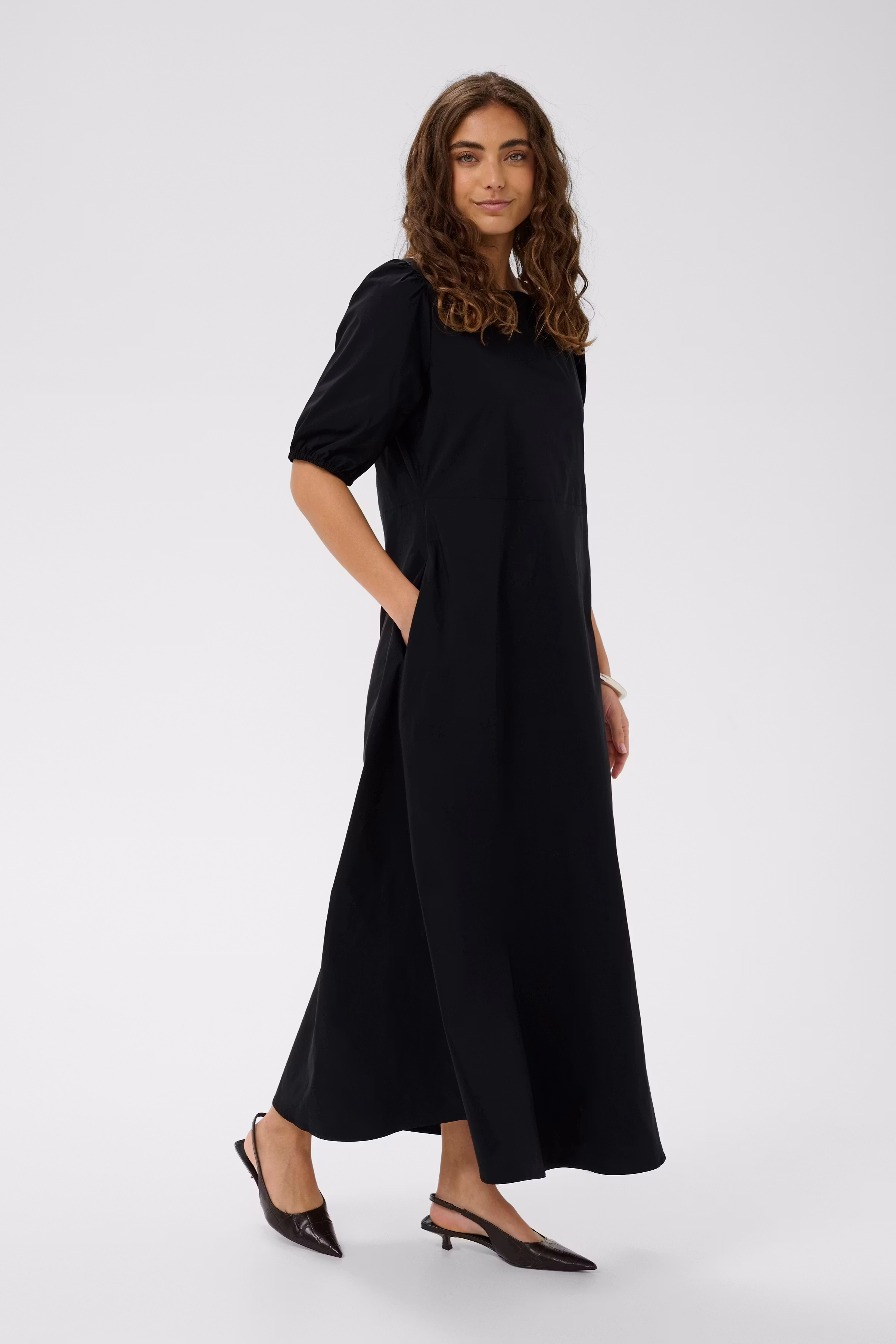 CUursa Klänning LOOKBOOK FRONT 50113637-500012