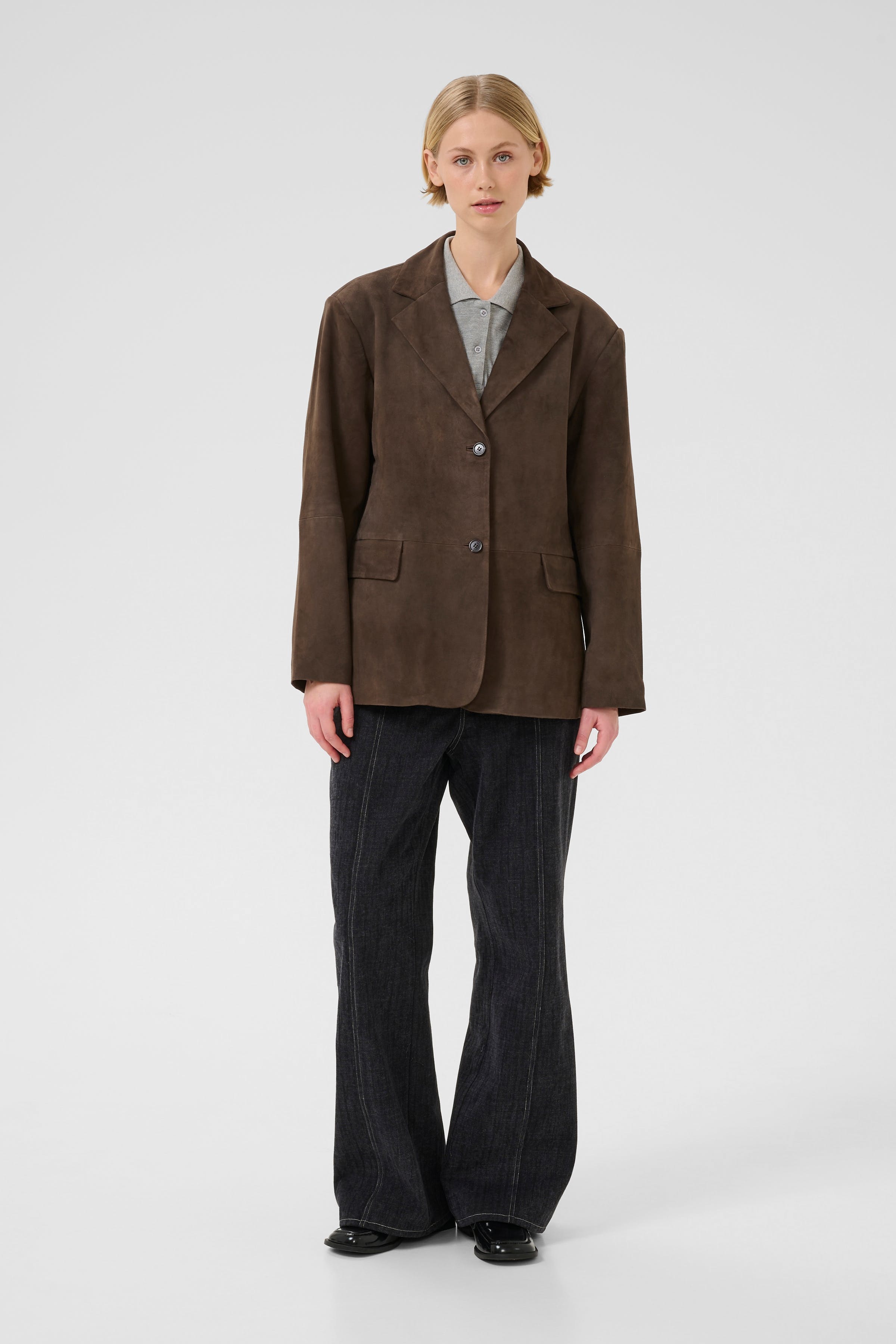 KBBirdie Suede blazer LOOKBOOK FRONT 10105680-191015