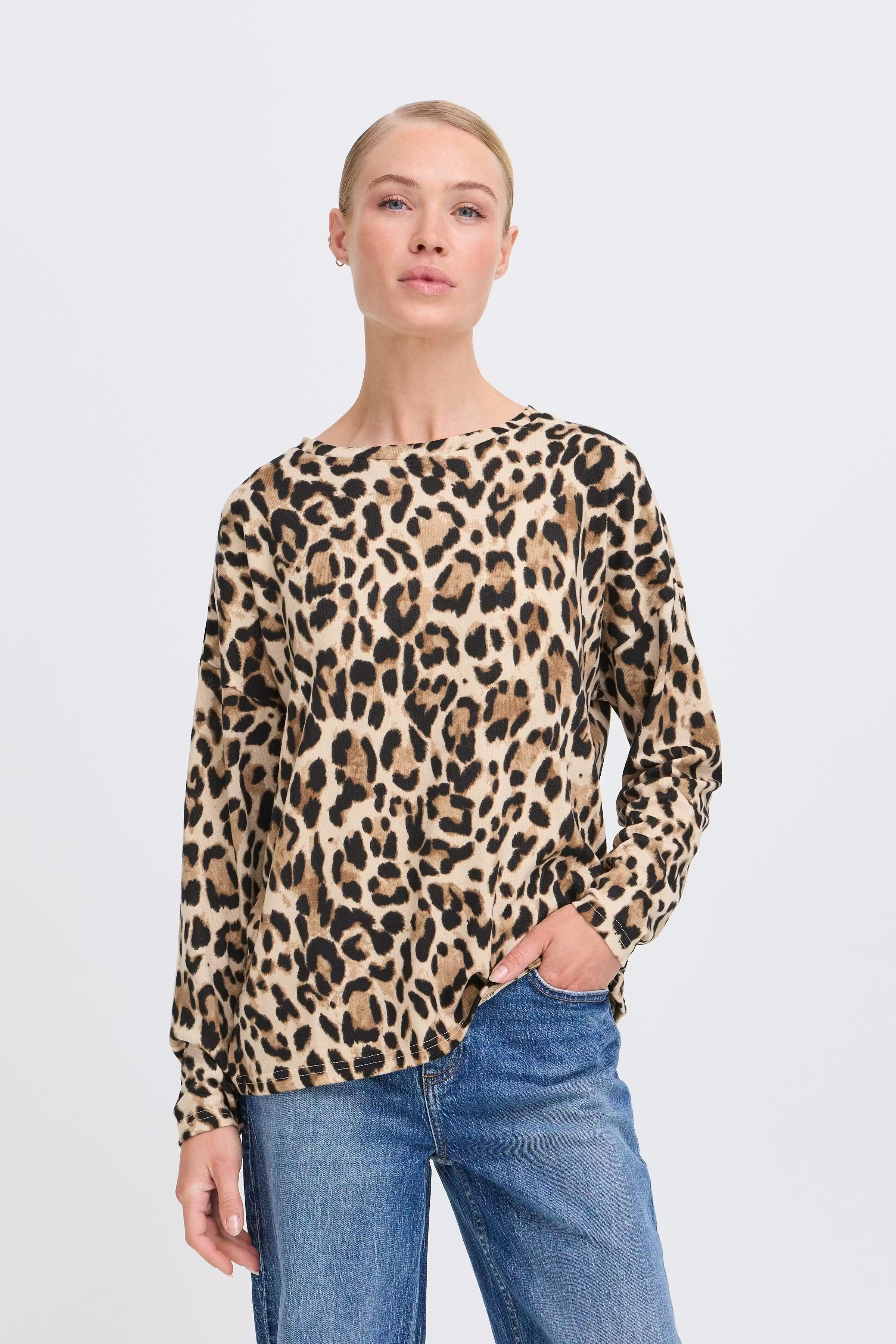 BYPIETA T-shirt LOOKBOOK FRONT 20816335-204966