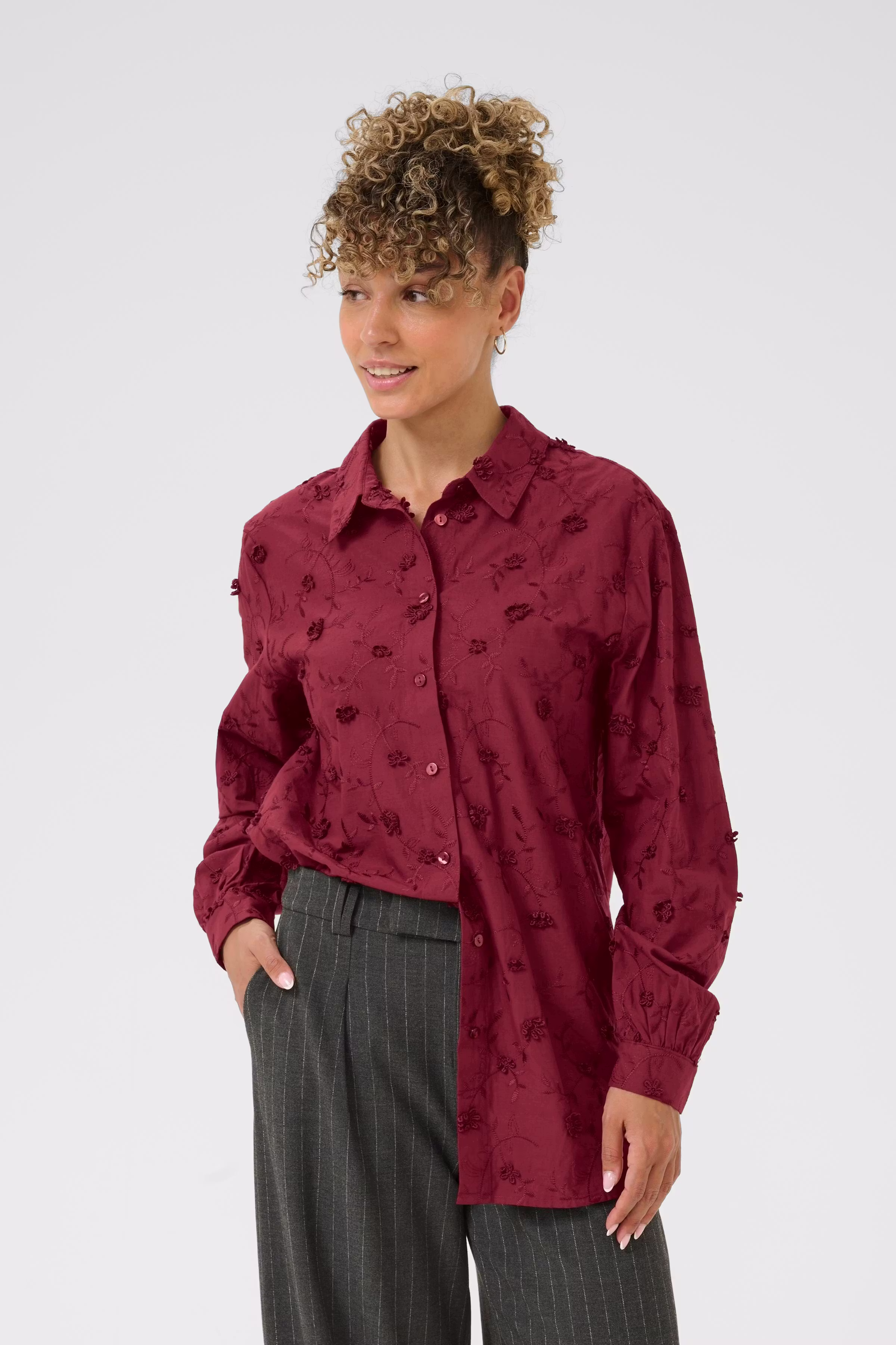 CROlivia Shirt LOOKBOOK FRONT 10614501-191522