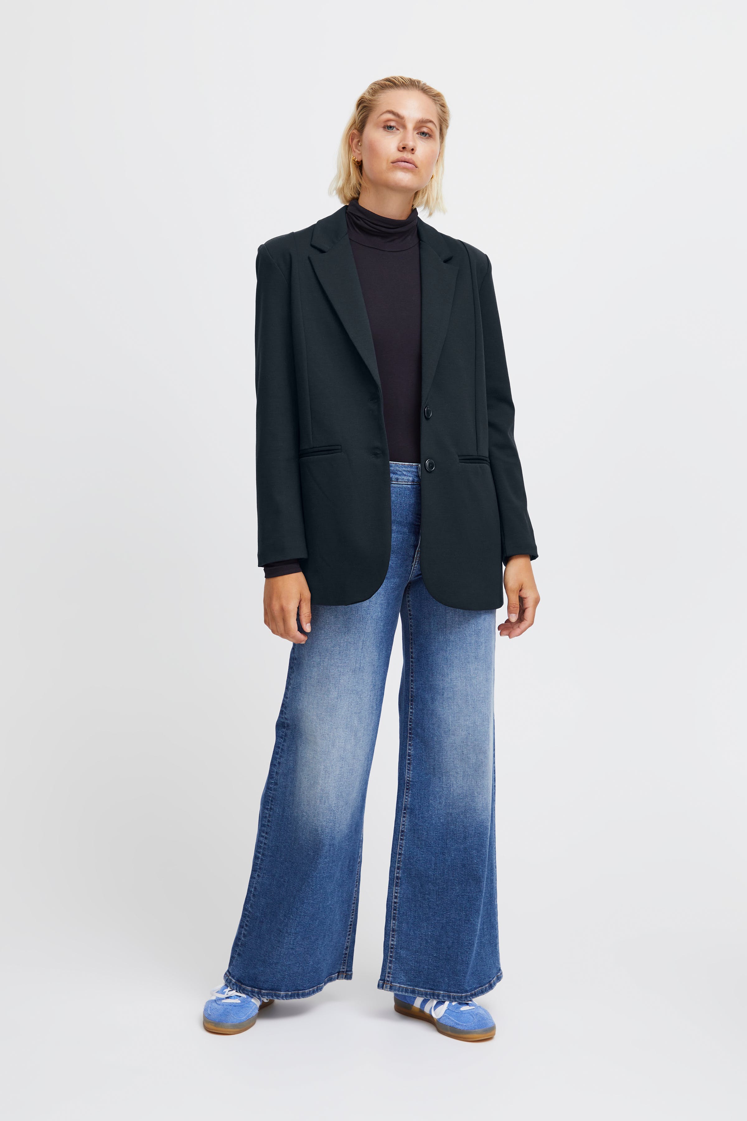 IHKATE OVERSIZE Blazer LOOKBOOK FRONT 20118123-194010