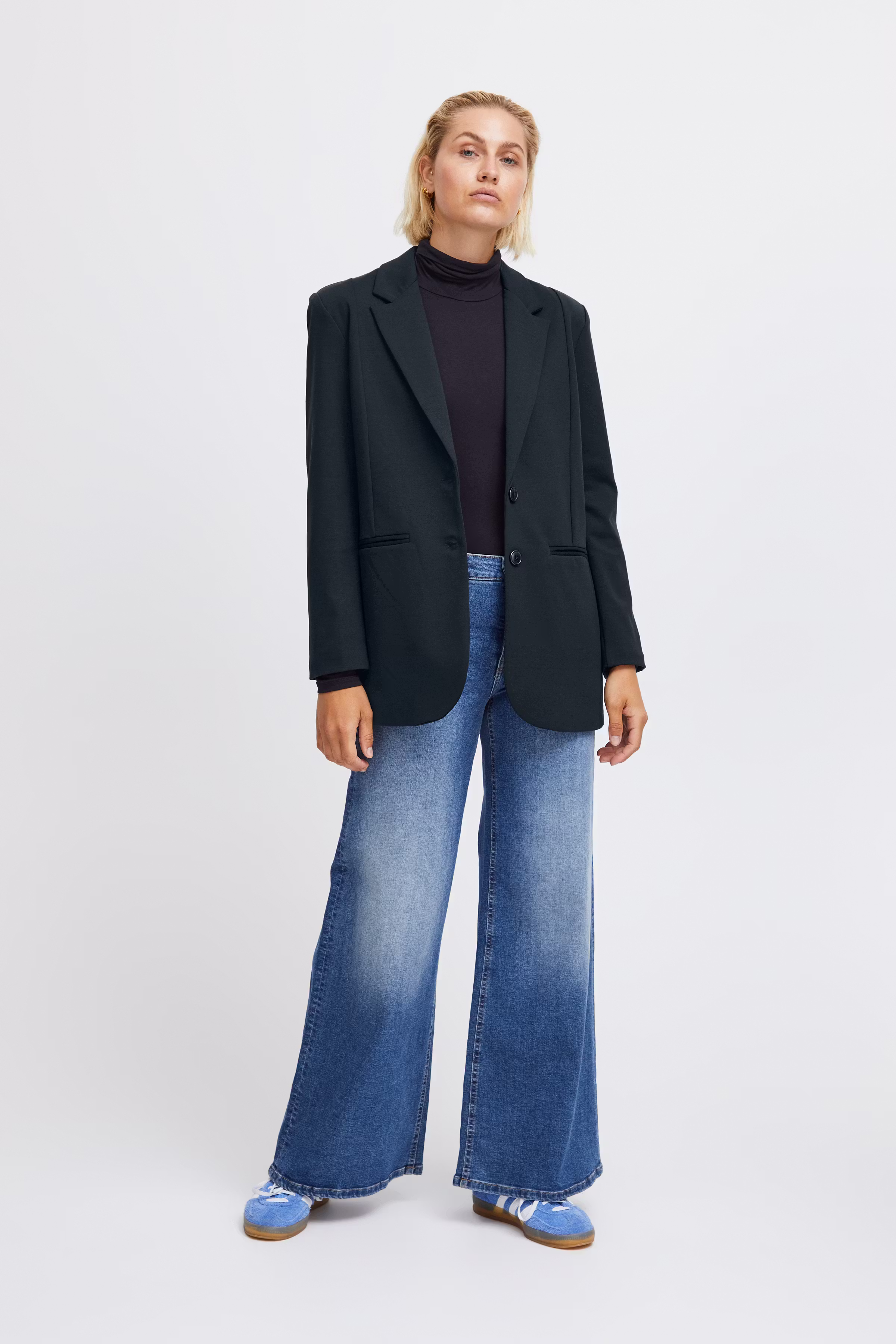 IHKATE OVERSIZE Blazer LOOKBOOK FRONT 20118123-194010