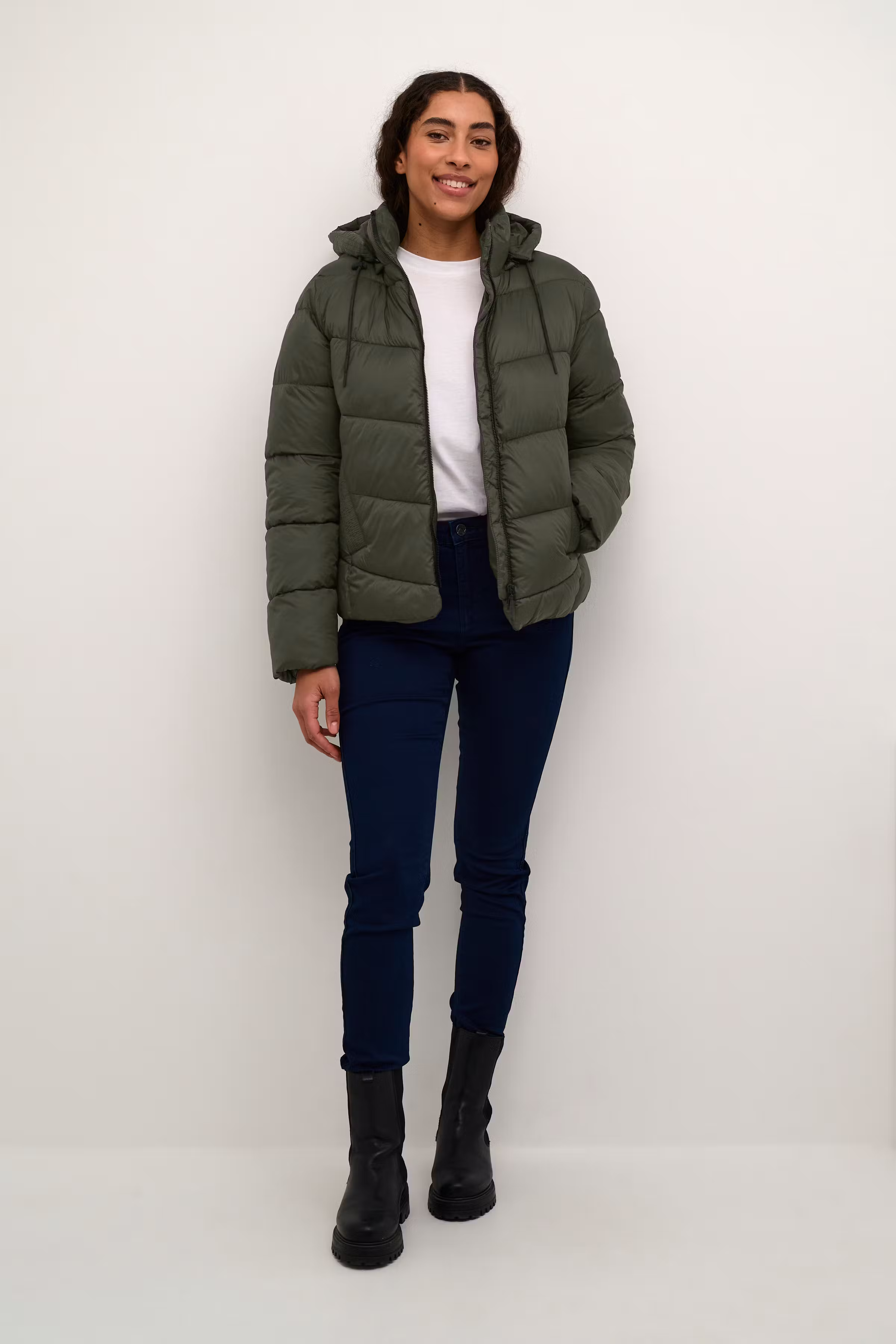 KAsusanne Jas LOOKBOOK FRONT 10508811-190414