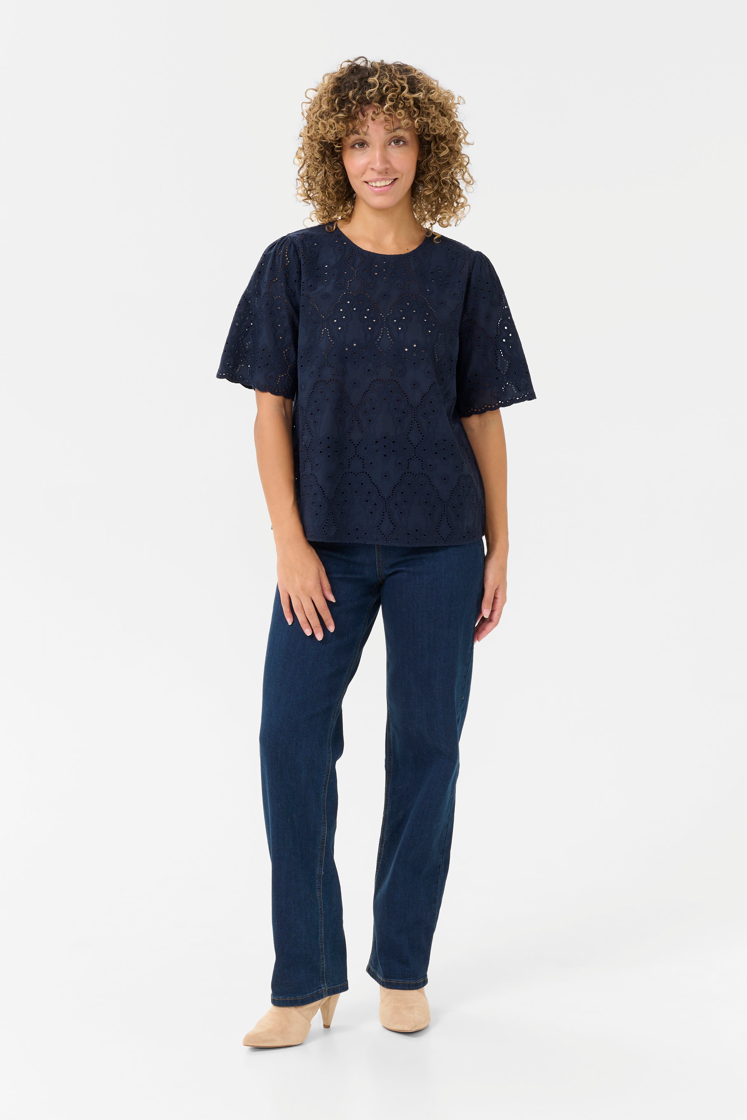 CRFina Blouse LOOKBOOK FRONT 10614006-193923