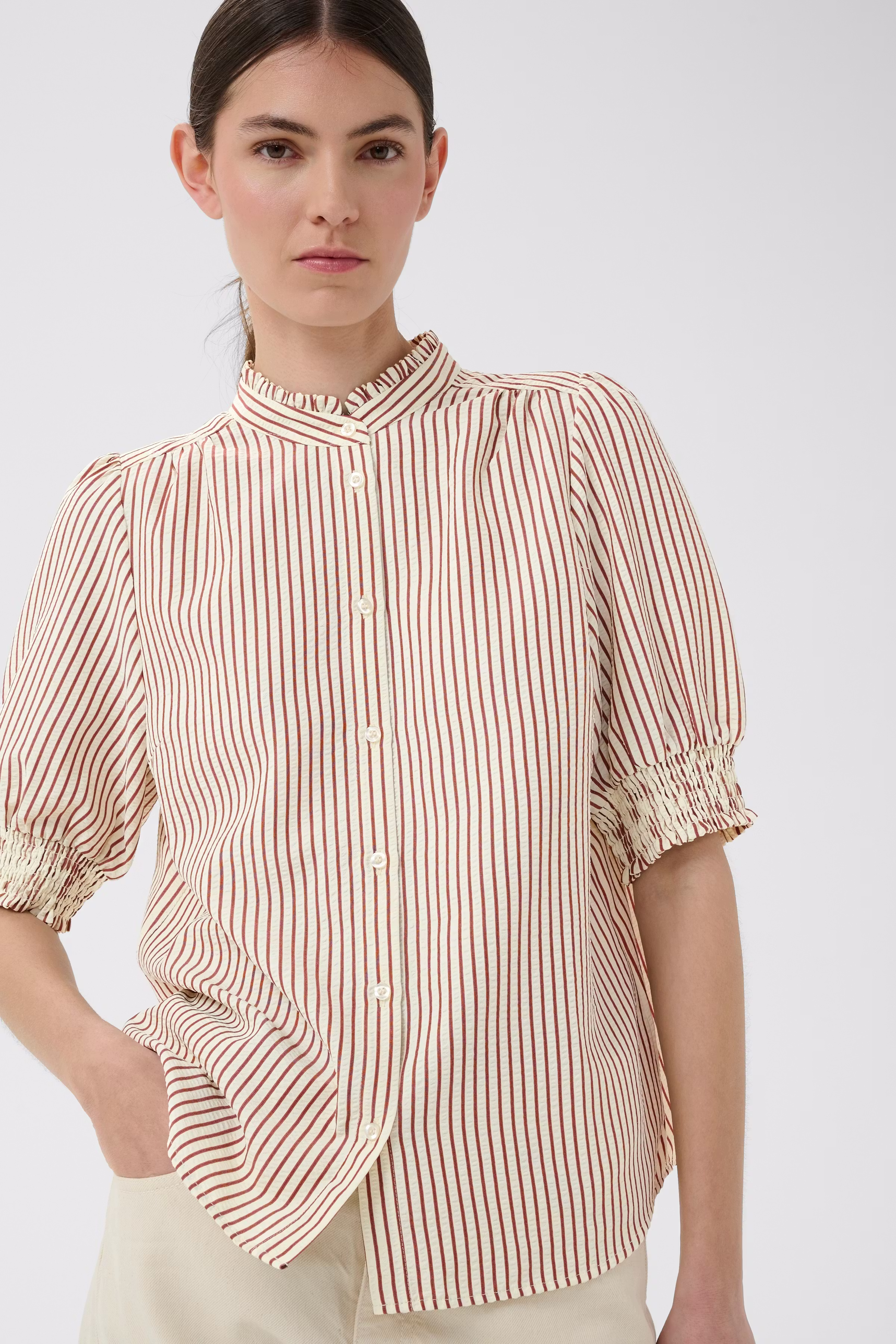 BellaIW Shirt LOOKBOOK DETAIL 30111238-305161