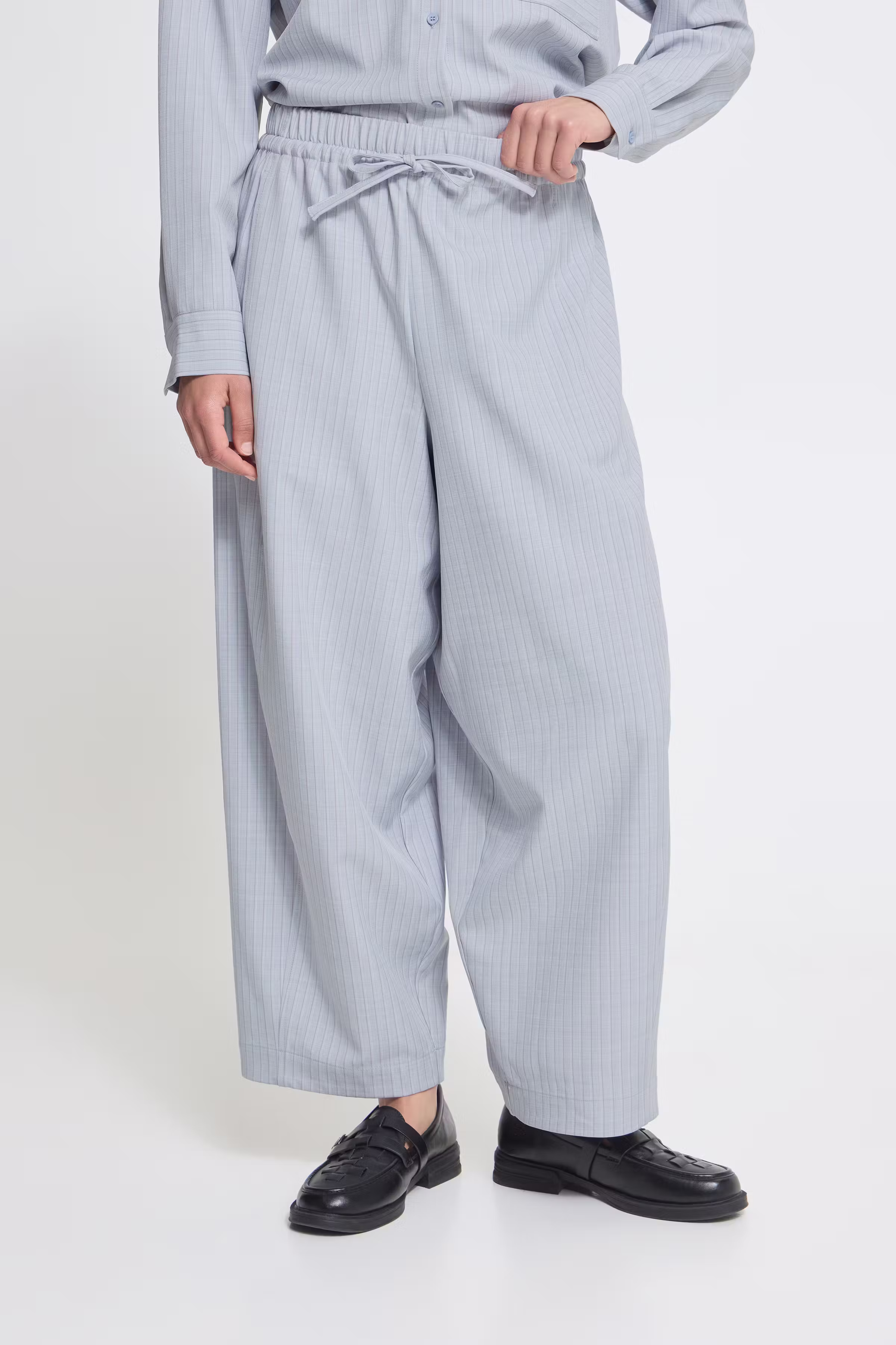 IXTRINE bukser LOOKBOOK FRONT 20123490-164013