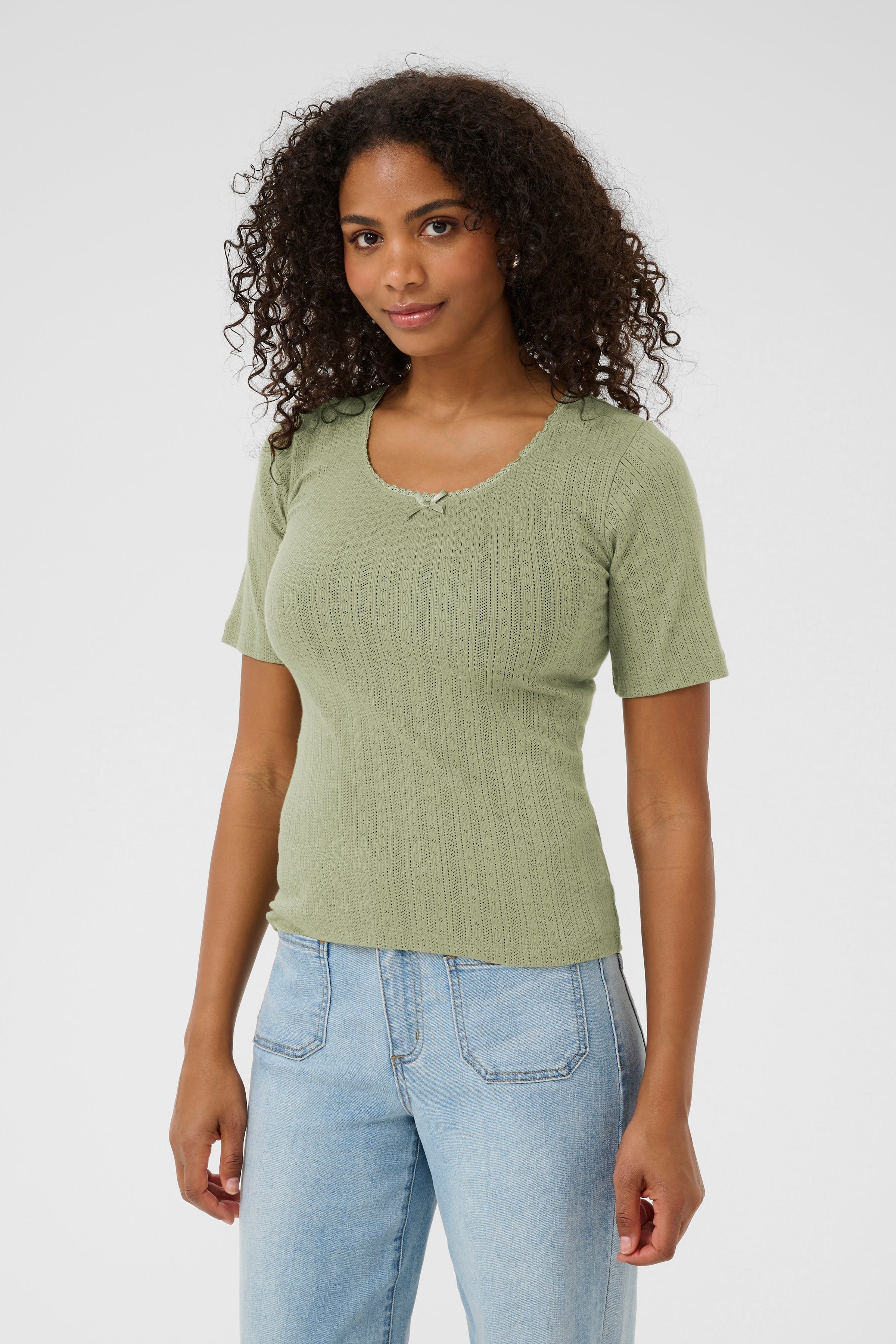 KAviba T-shirt LOOKBOOK FRONT 10552387-170115