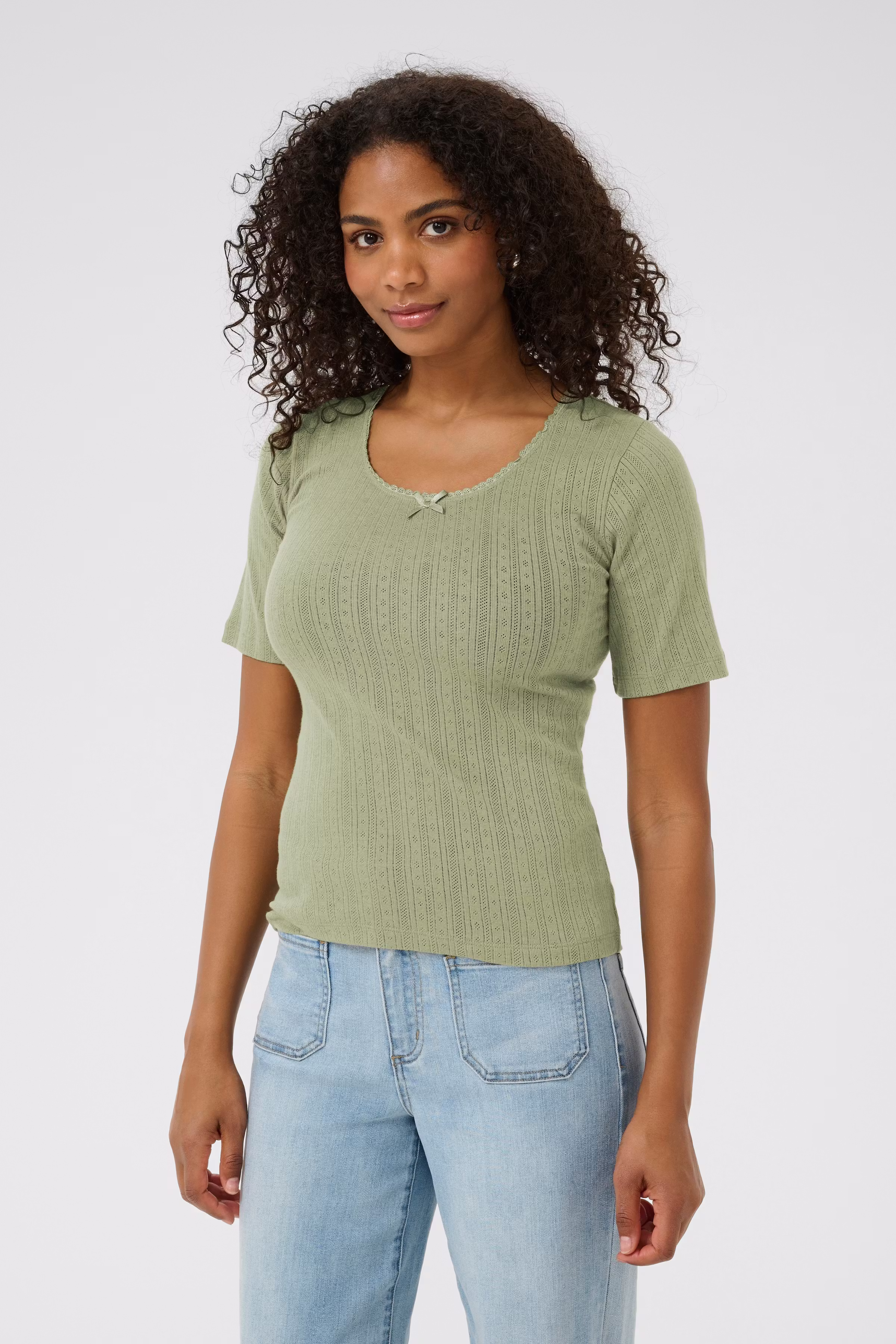 KAviba T-shirt LOOKBOOK FRONT 10552387-170115