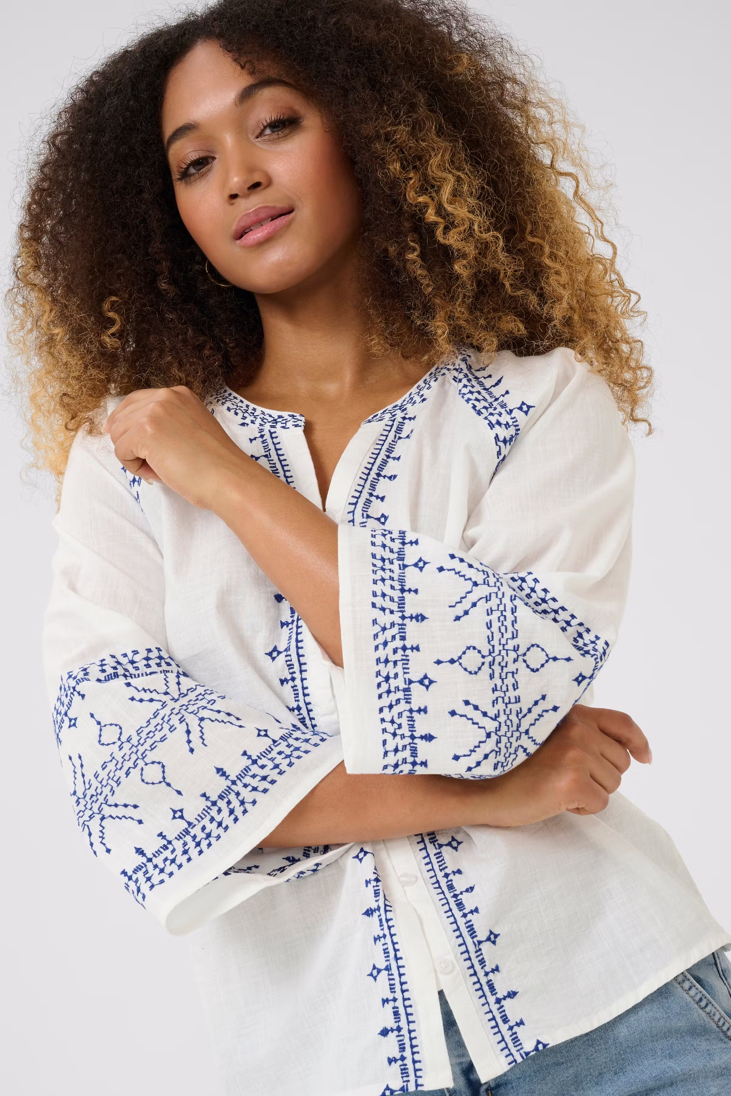 CRSara Shirt LOOKBOOK DETAIL 10613616-108201