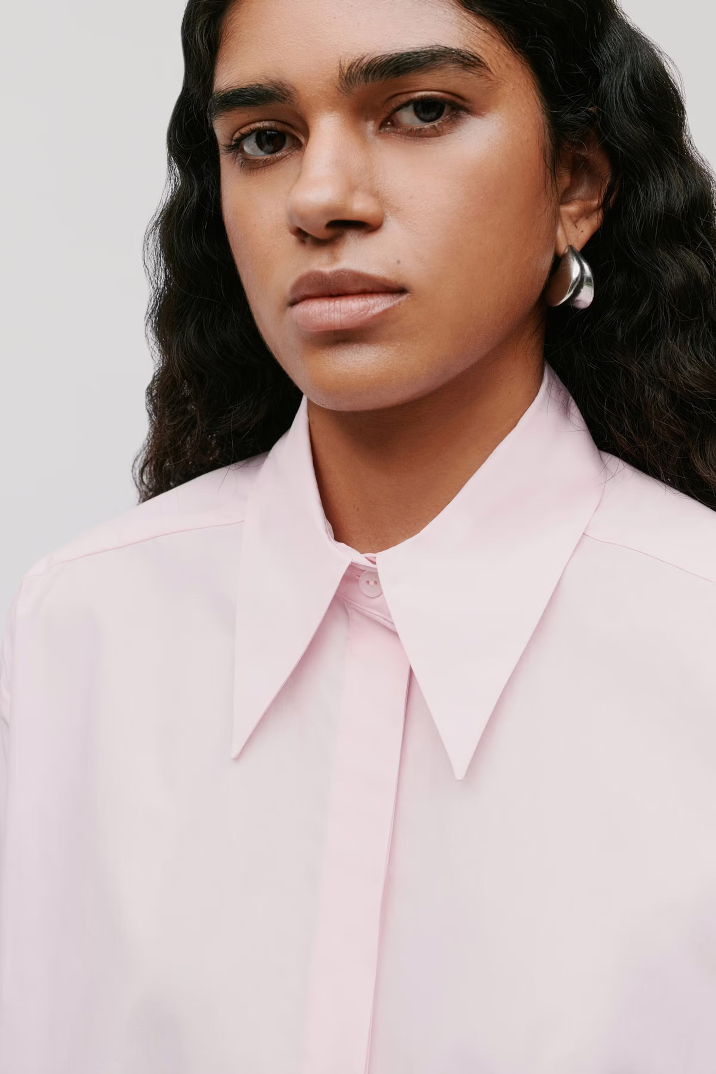 ELVIE Blouse LOOKBOOK DETAIL 30600573-PI636