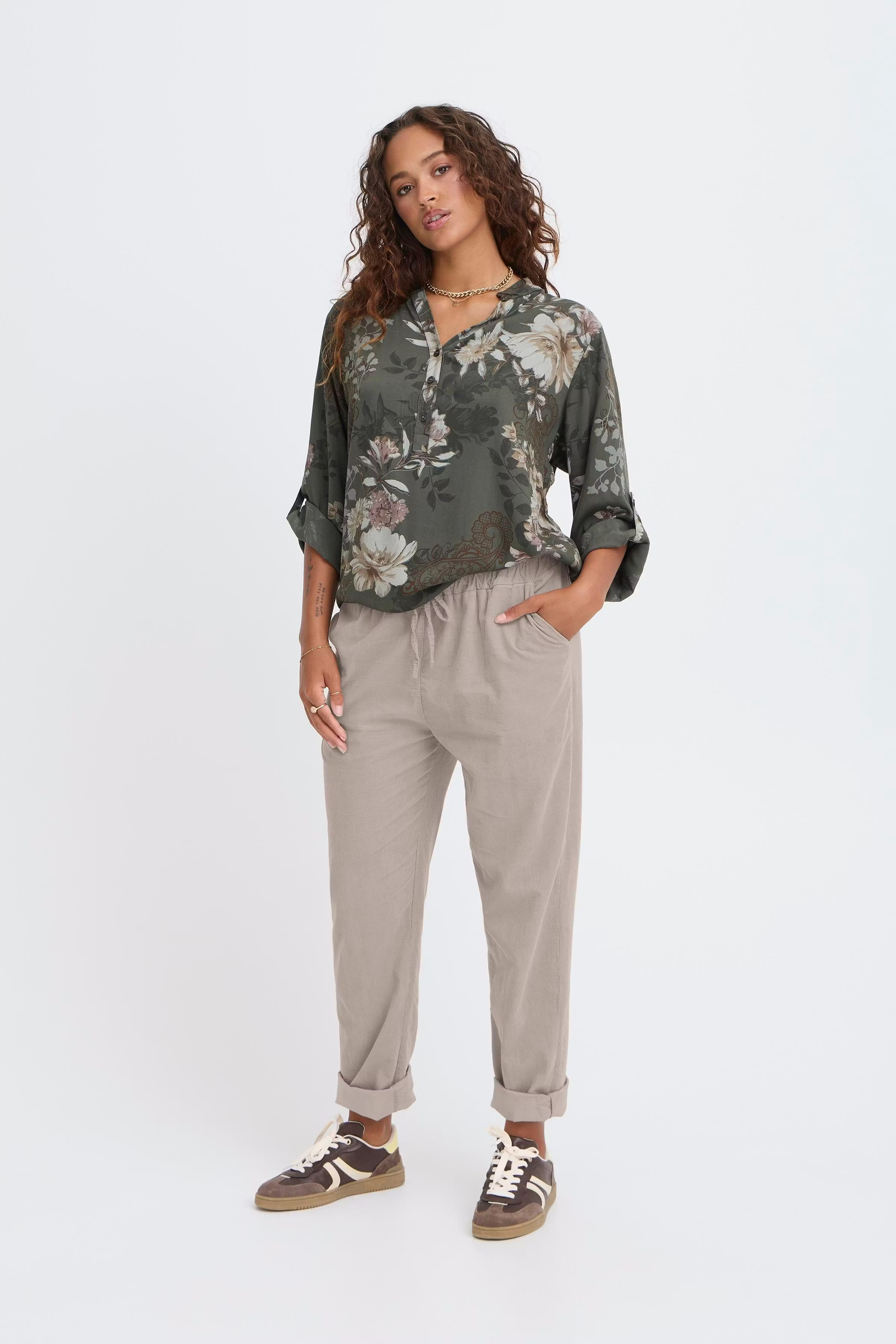 SBPOPPY Bukser LOOKBOOK FRONT 22101108-171212