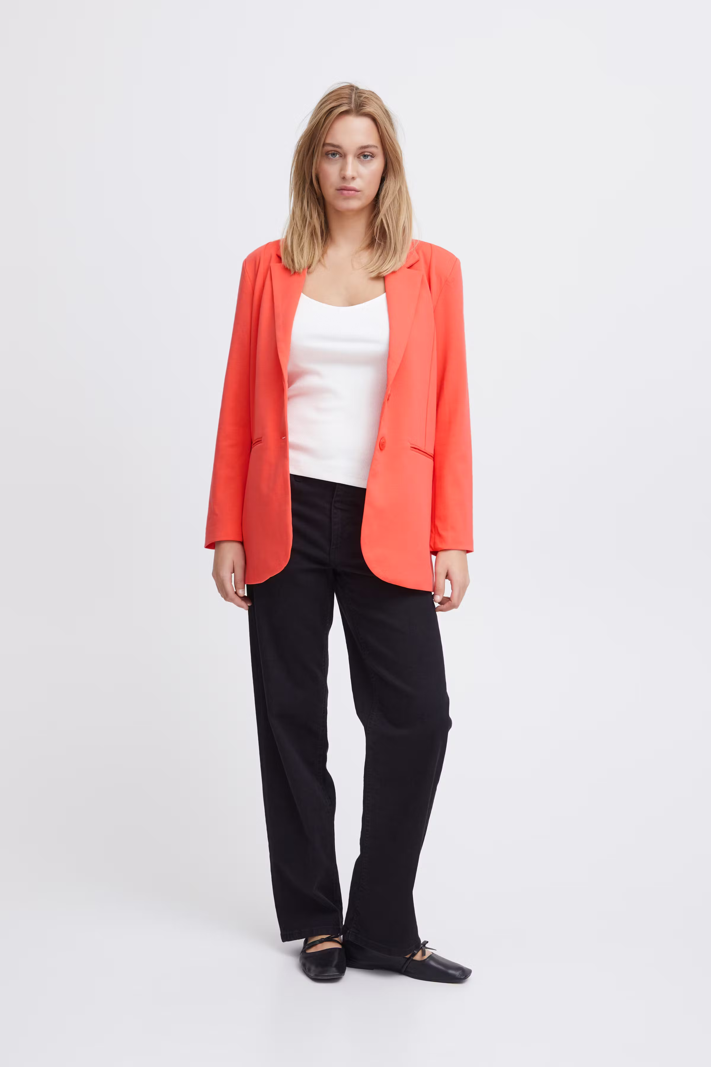 IHKATE OVERSIZE Blazer LOOKBOOK FRONT 20118123-171656