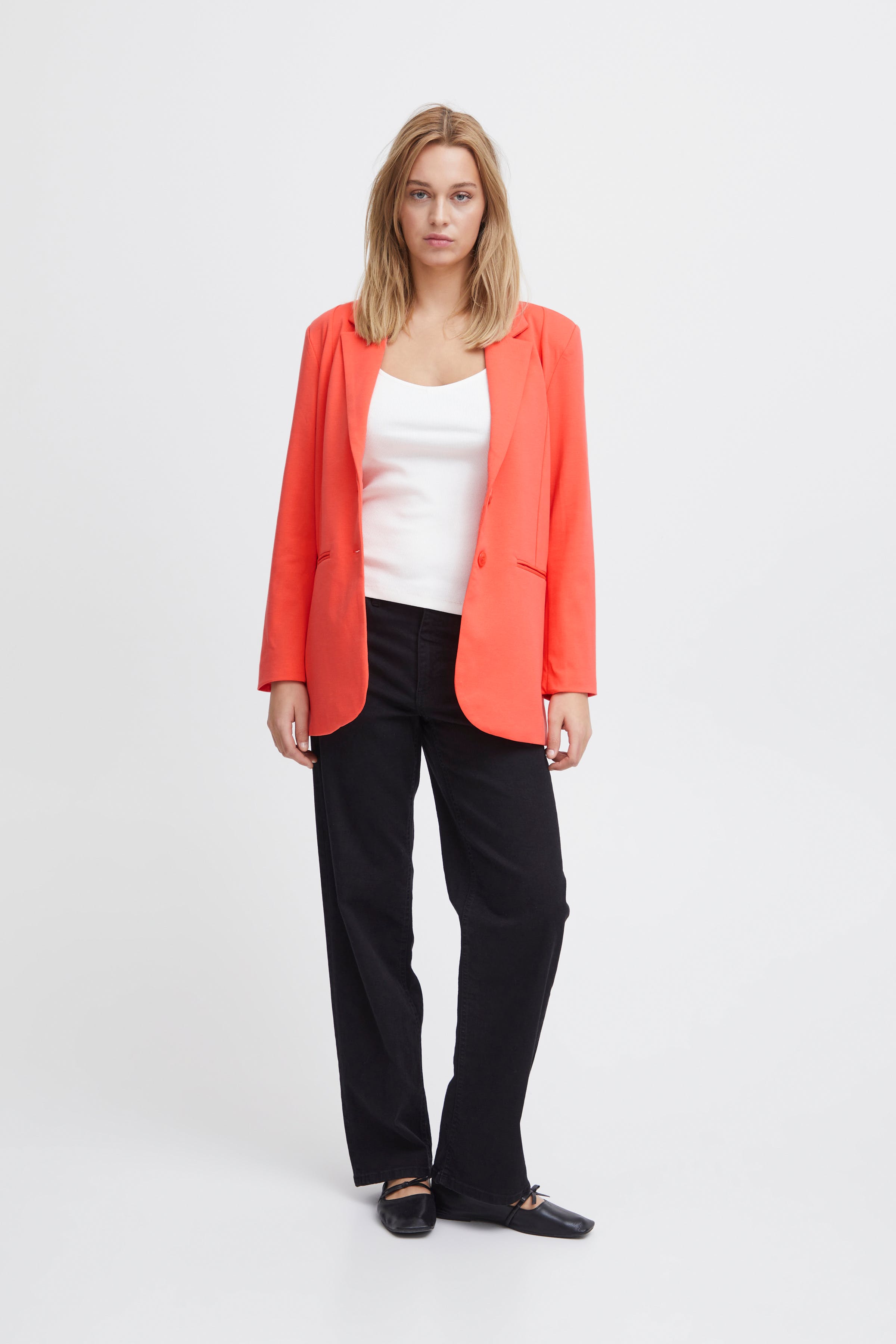 IHKATE OVERSIZE Blazer LOOKBOOK FRONT 20118123-171656