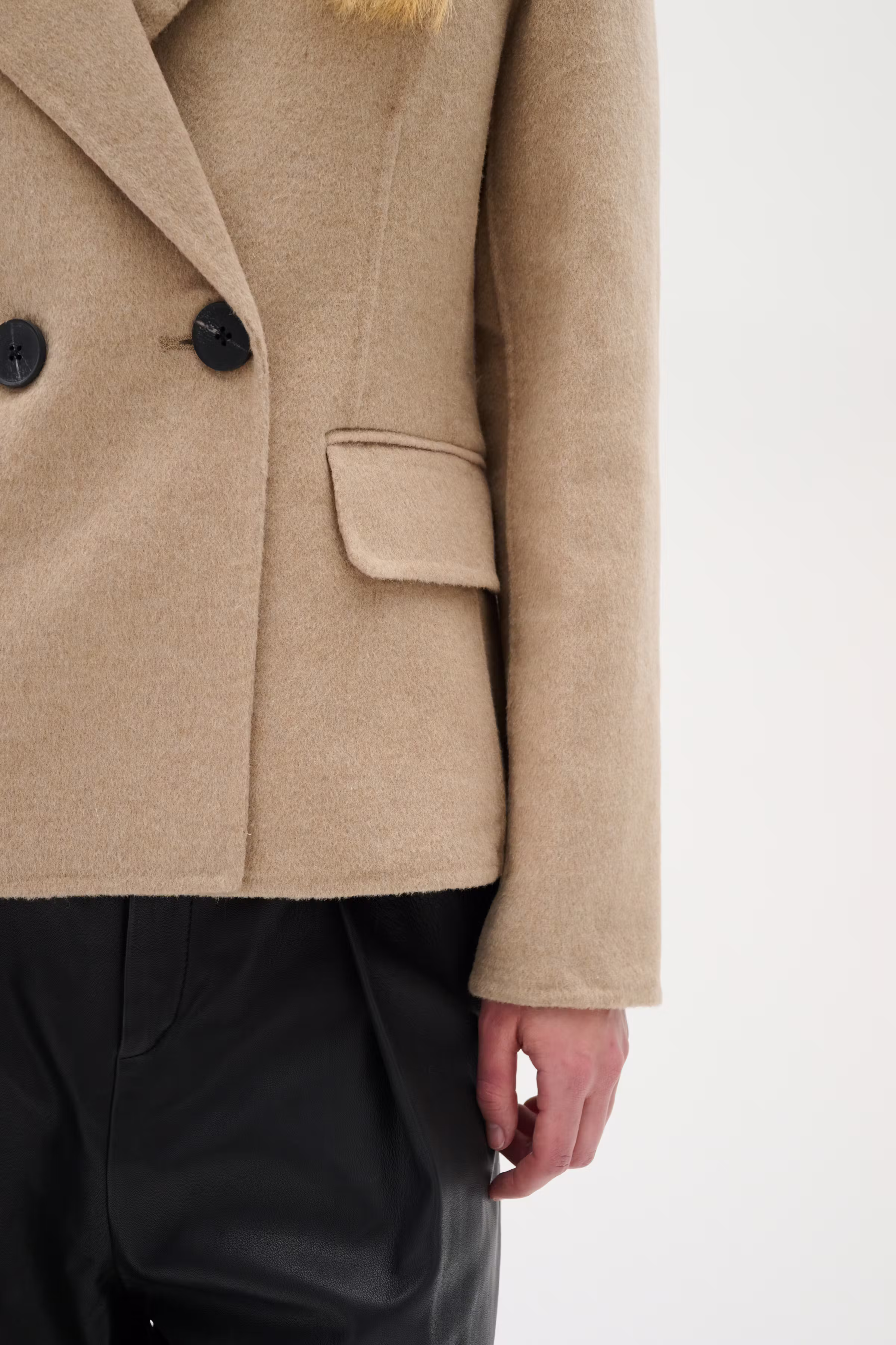 UlaniIW Frakke LOOKBOOK DETAIL 30110046-151020